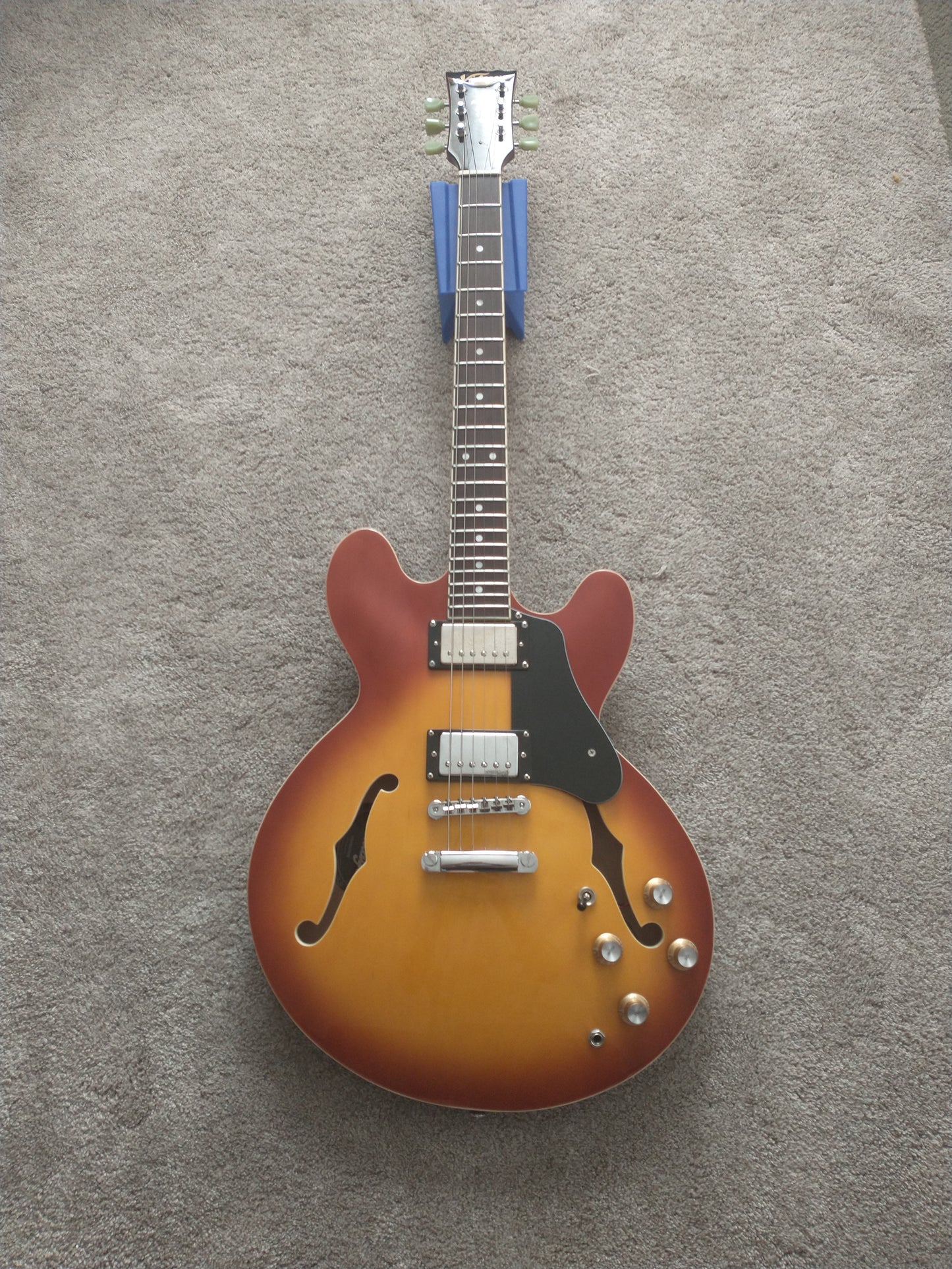 Vintage VSA500-HB Reissued Series Semi-Hollow 2010s - Honeyburst