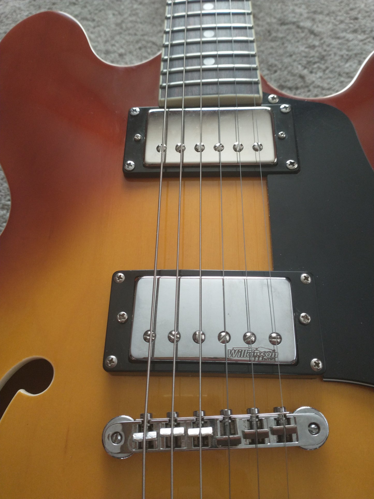 Vintage VSA500-HB Reissued Series Semi-Hollow 2010s - Honeyburst