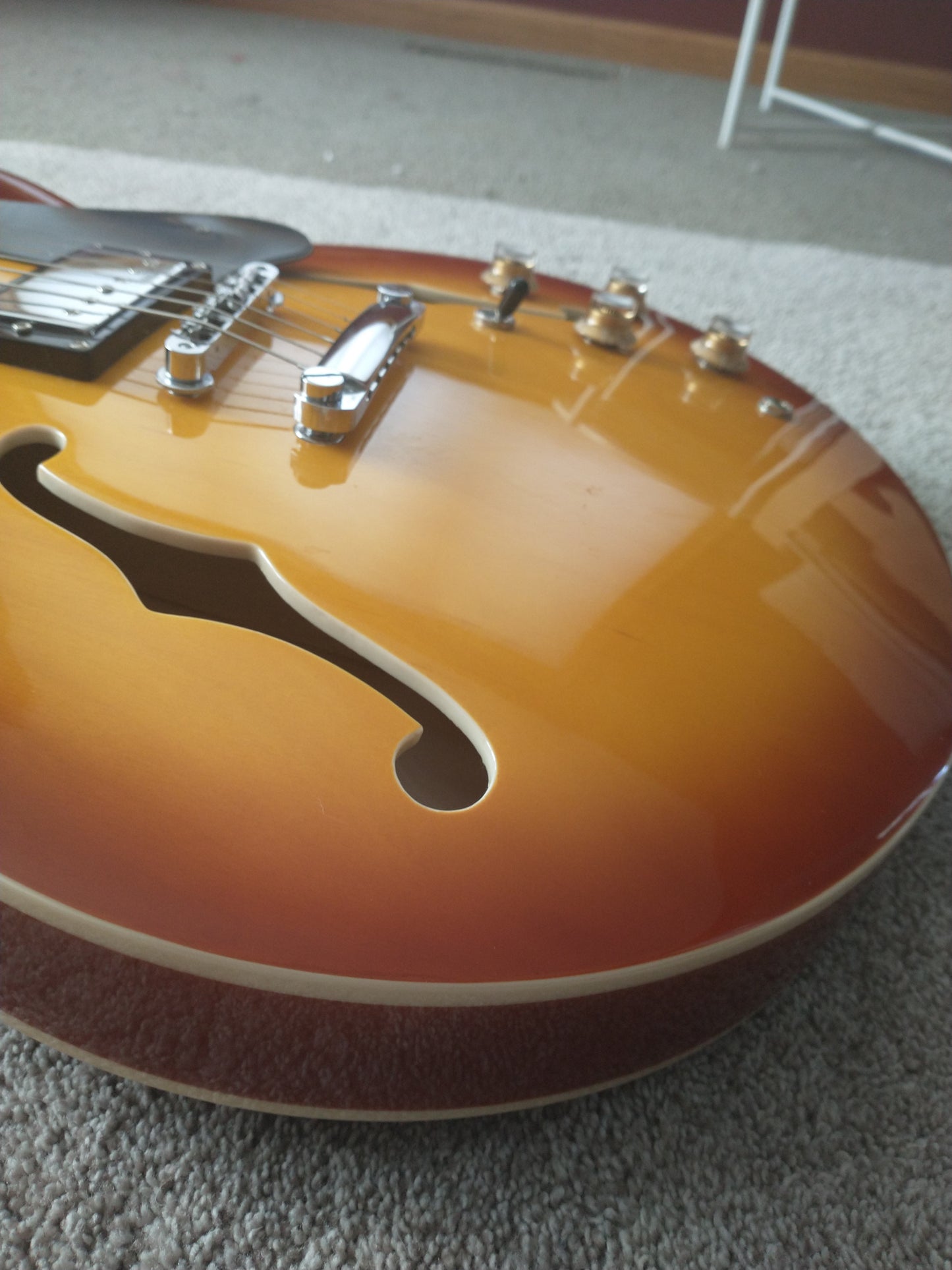 Vintage VSA500-HB Reissued Series Semi-Hollow 2010s - Honeyburst