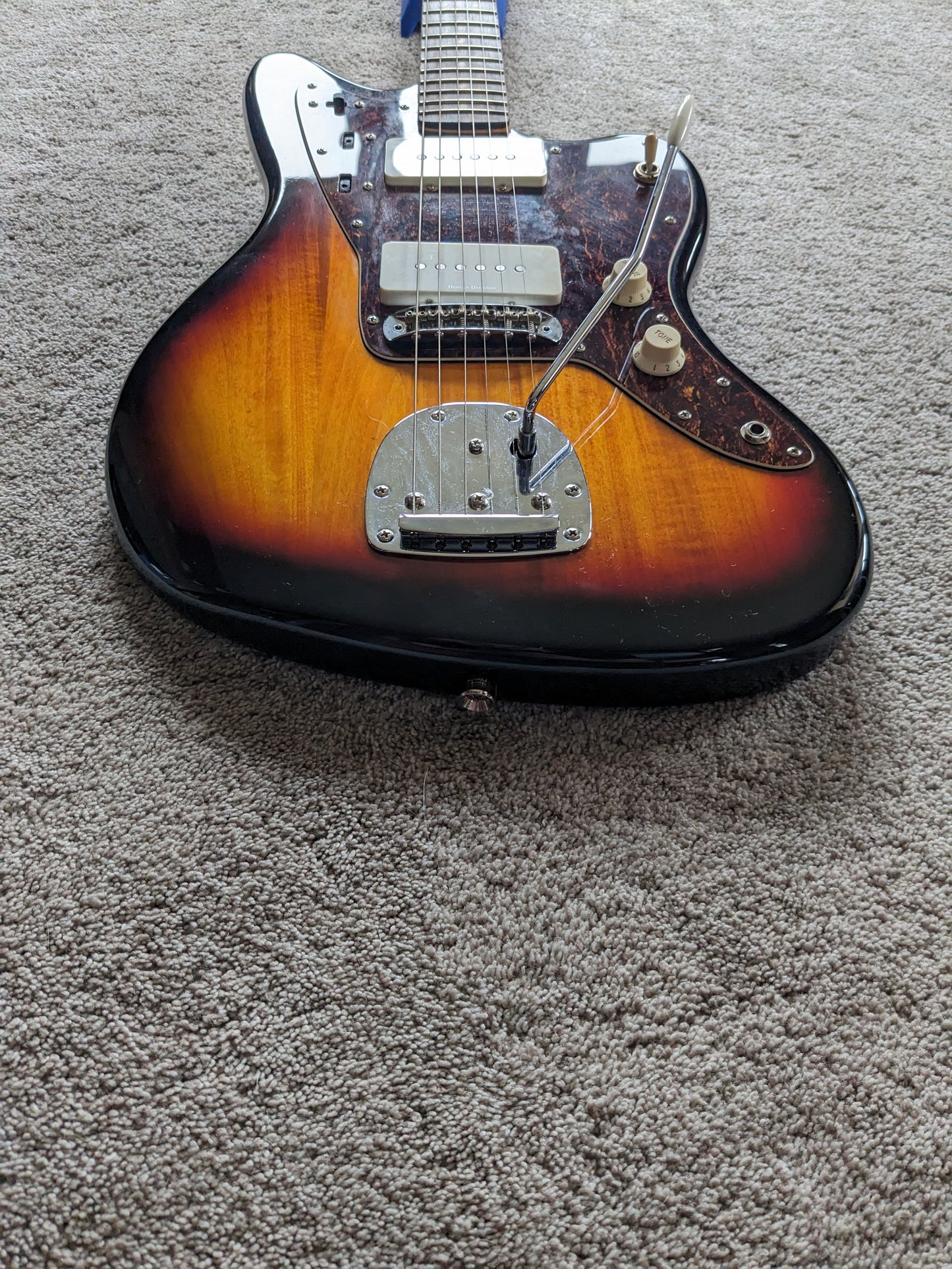 Squier Vintage Modified Jazzmaster with Rosewood Fretboard 2012 - 2017 - 3-Color Sunburst