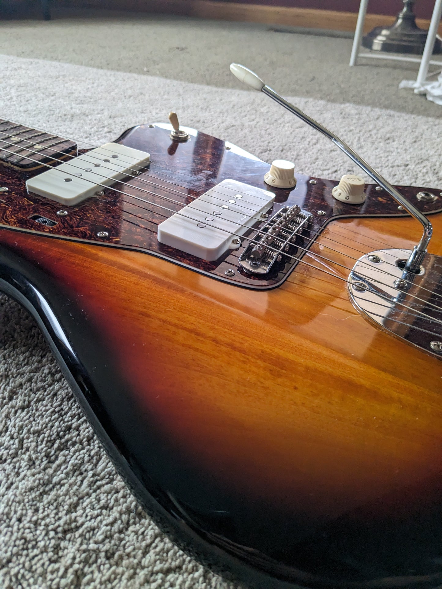 Squier Vintage Modified Jazzmaster with Rosewood Fretboard 2012 - 2017 - 3-Color Sunburst