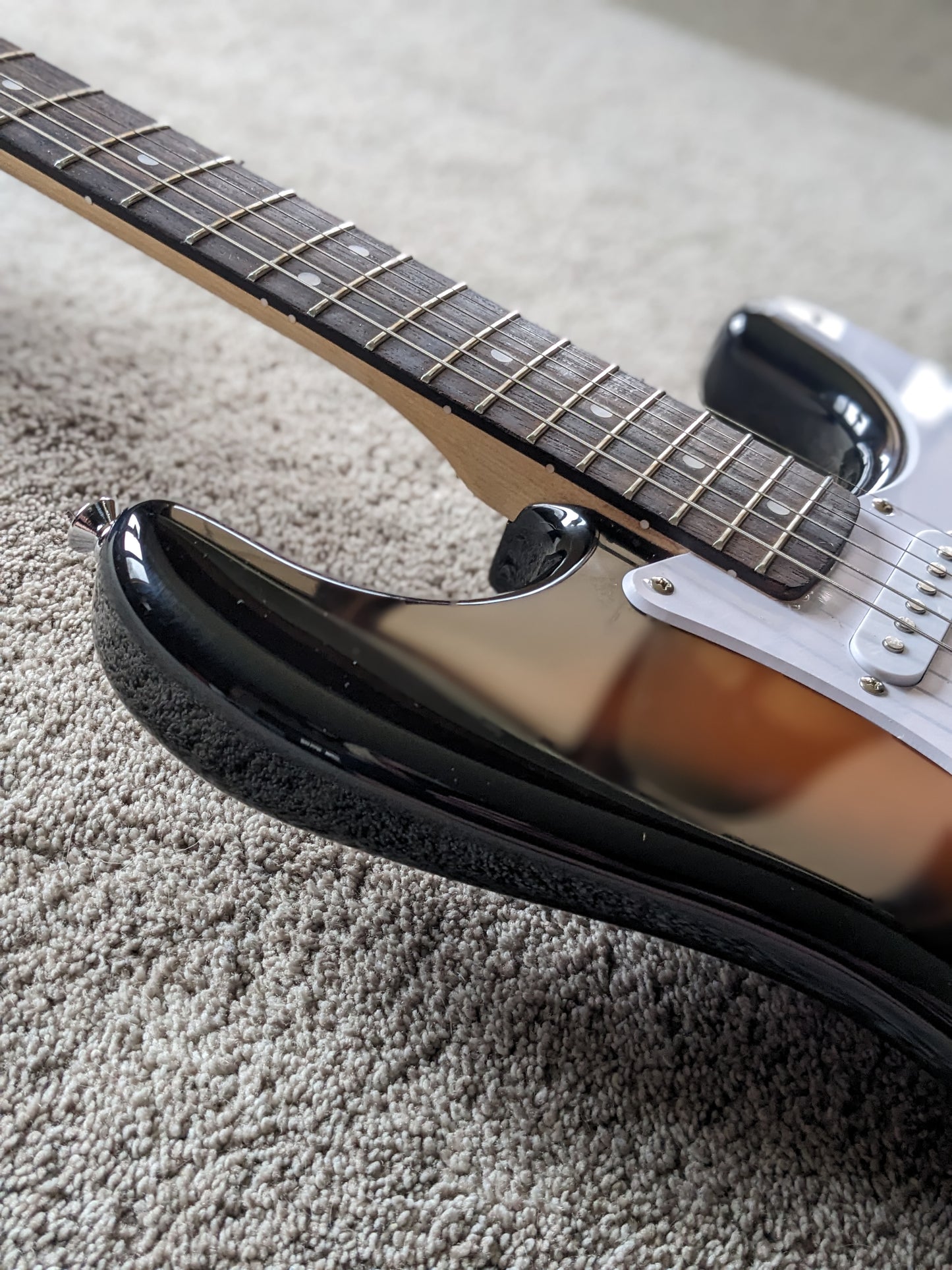 Squier Bullet Stratocaster HSS with Tremolo and Laurel Fretboard 2022 - Brown Sunburst