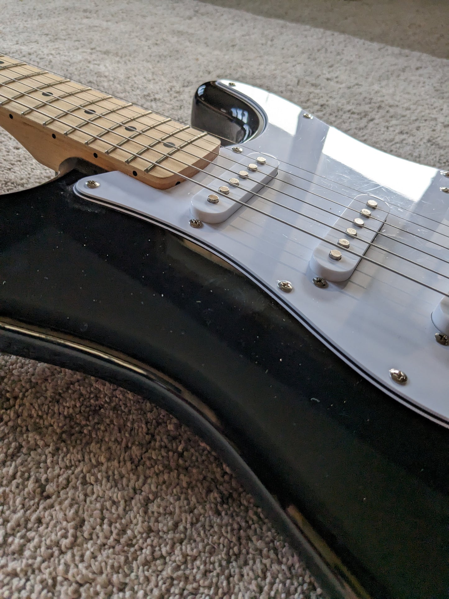 Squier Affinity Series Stratocaster with Maple Fretboard 2021 - Present - Black