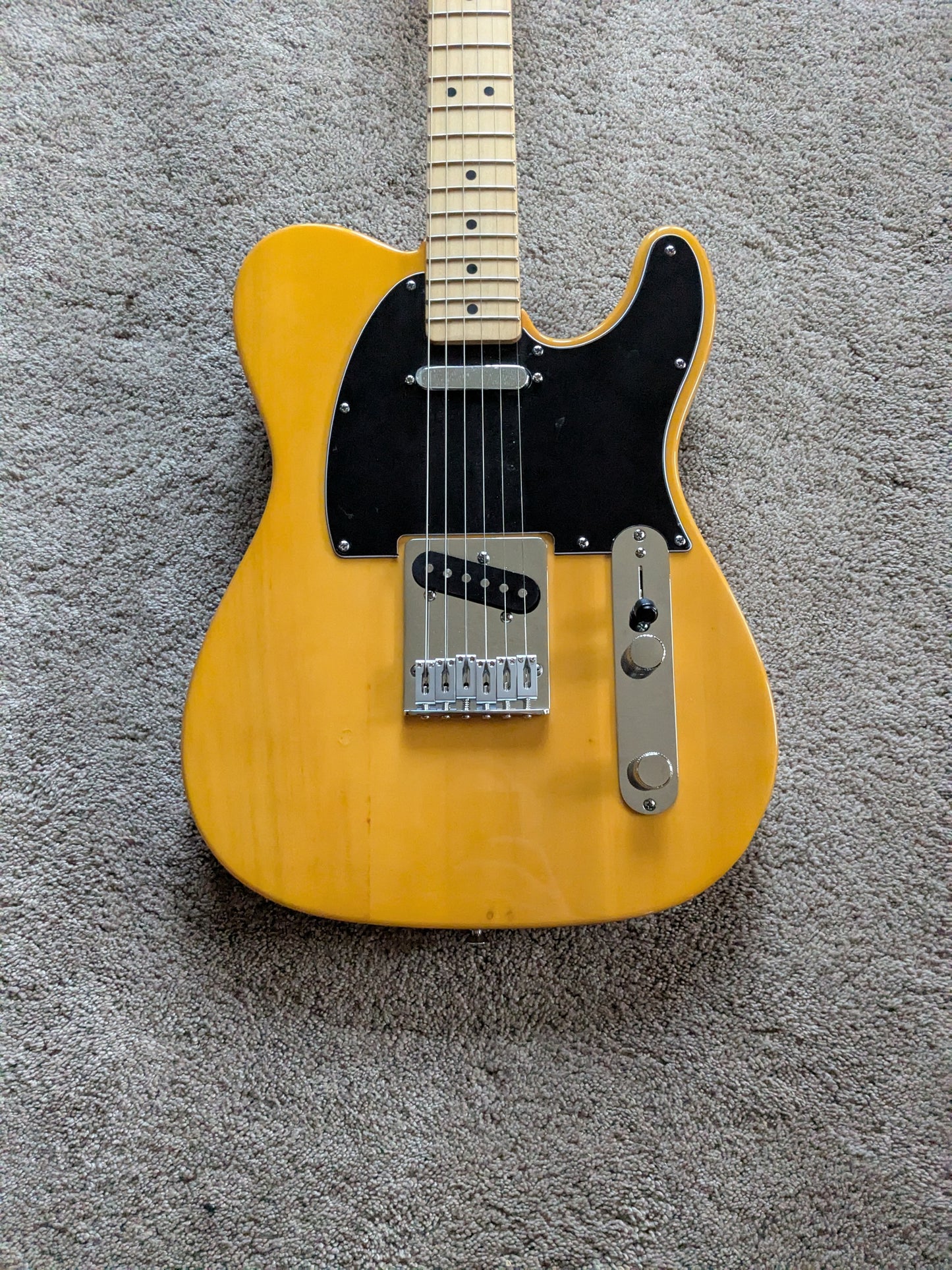 Fender Standard Telecaster 2025 - Present - Butterscotch Blonde