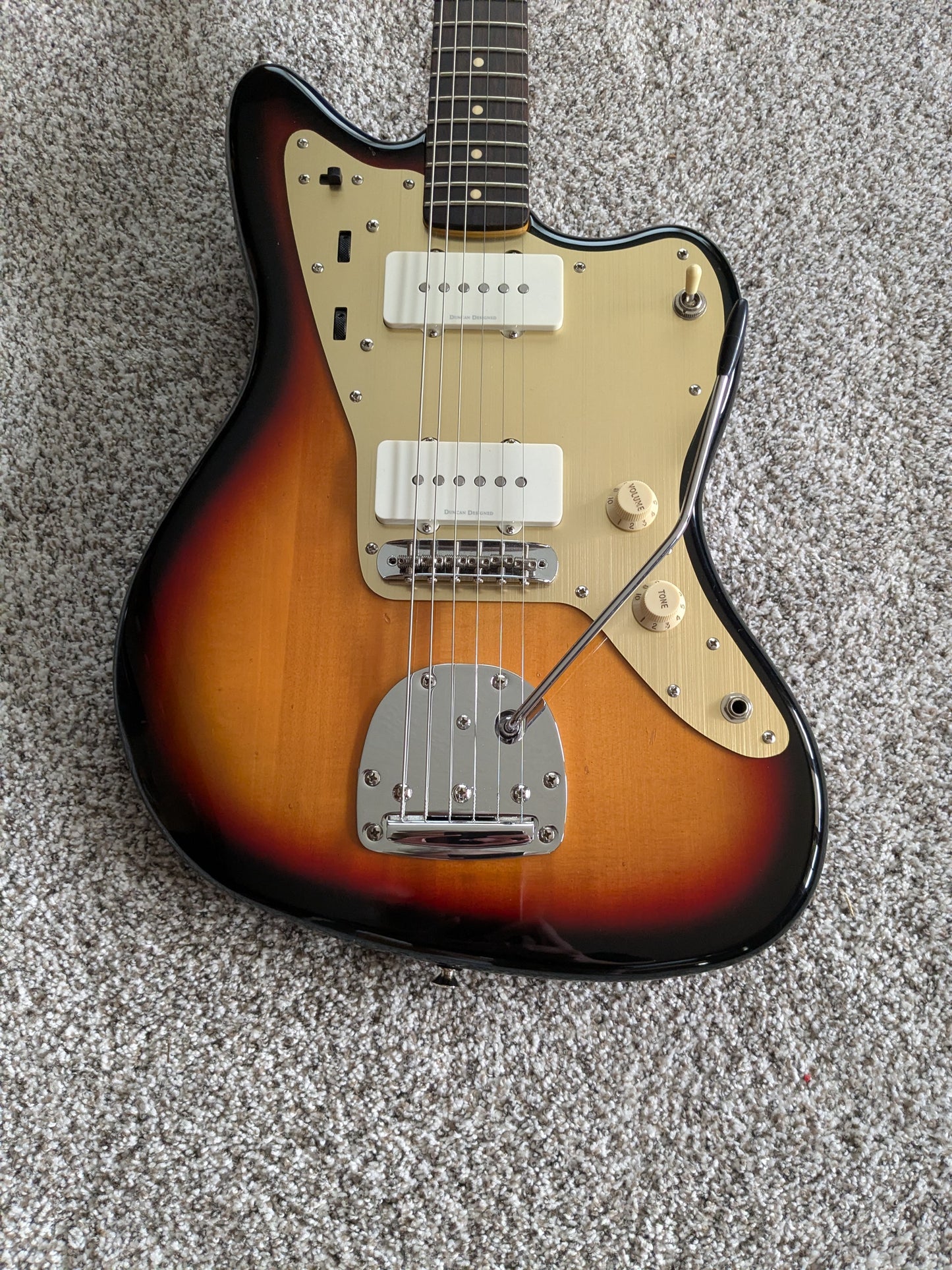 Squier Vintage Modified Jazzmaster with Rosewood Fretboard 2012 - 2017 - 3-Color Sunburst