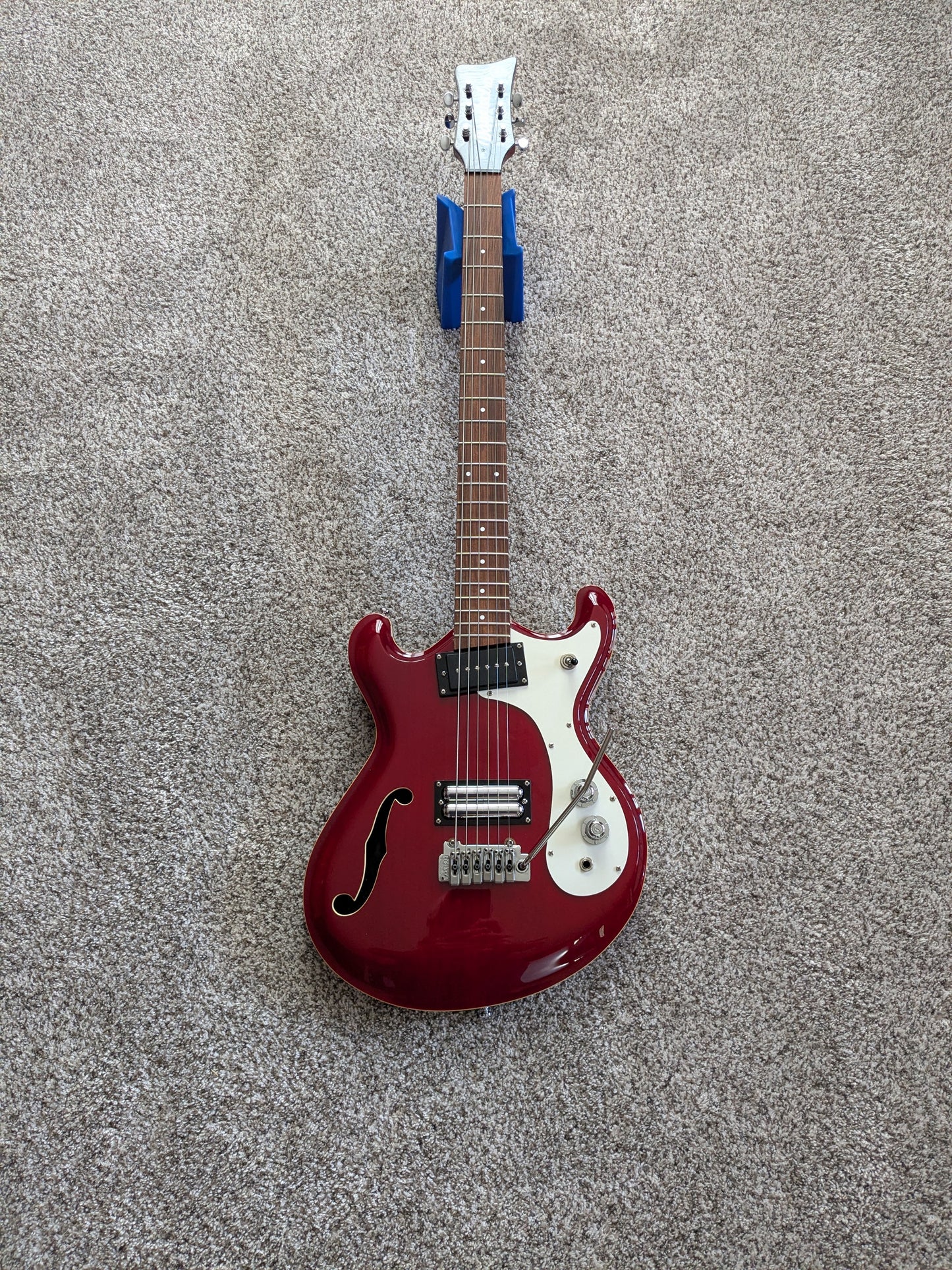 Danelectro The 66BT Baritone with Tremolo 2018 - Transparent Red