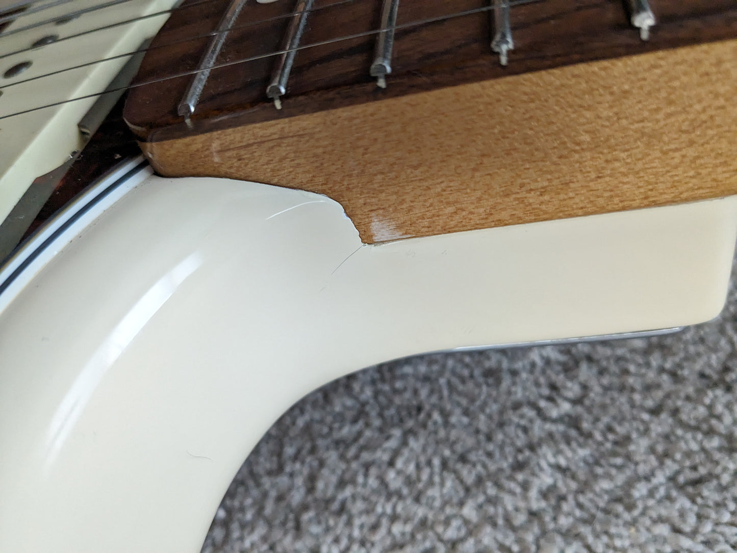 Fender Vintera '60s Jazzmaster with Pau Ferro Fretboard 2019 - Present - Olympic White