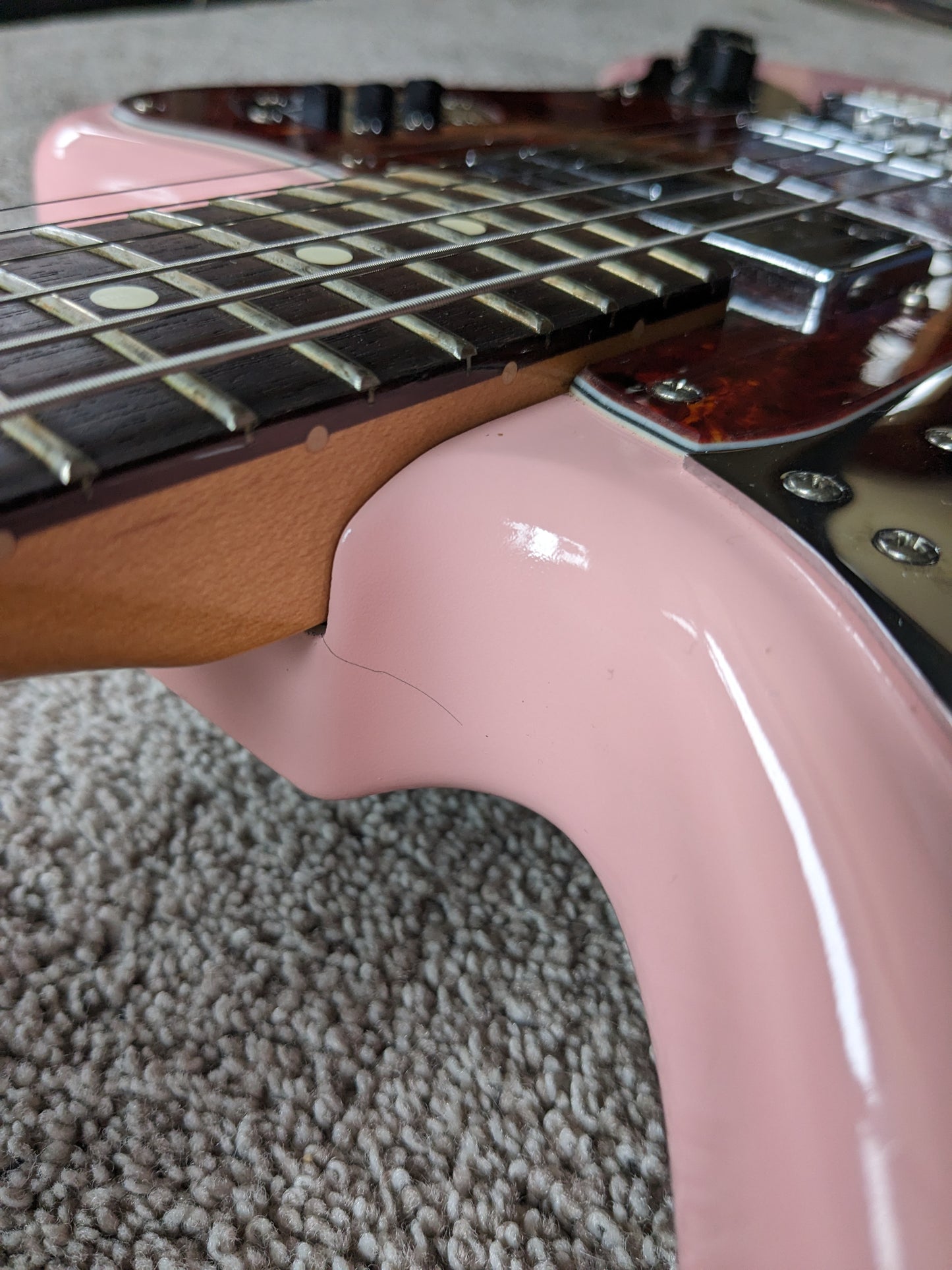 Fender Classic Player Jaguar Special (modified) with Rosewood Fretboard 2009 - 2017 - Shell Pink
