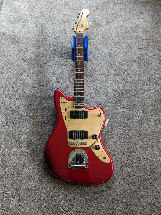 Squier Deluxe Jazzmaster with Tremolo 2016 - 2017 - Candy Apple Red