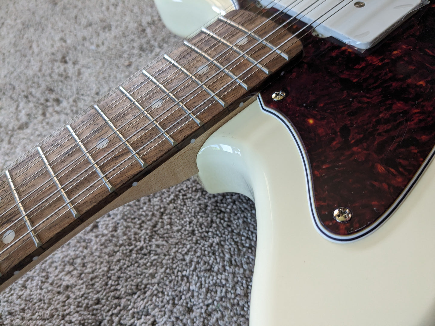 Squier Paranormal Jazzmaster XII 2023 - Present - Olympic White