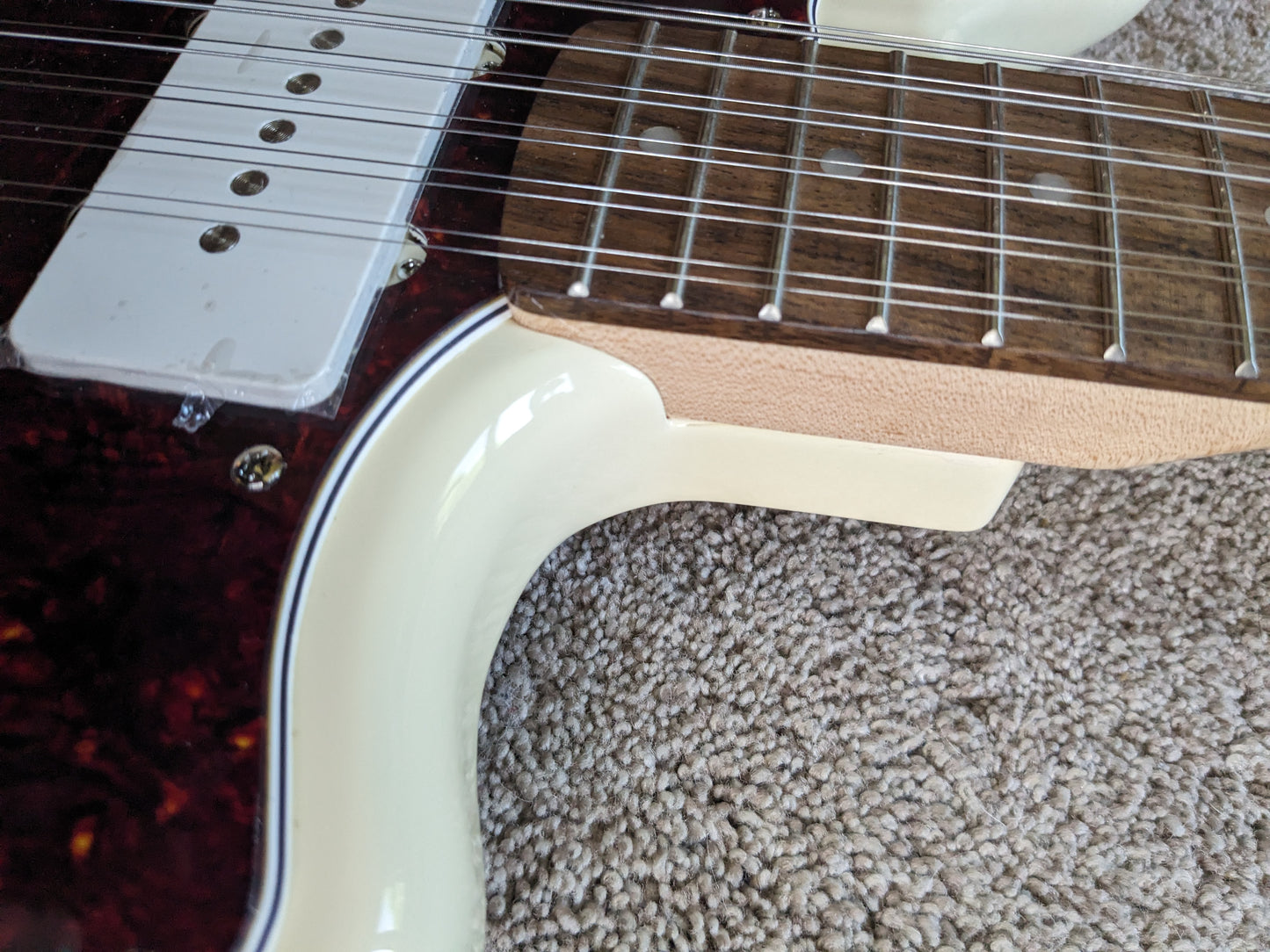 Squier Paranormal Jazzmaster XII 2023 - Present - Olympic White