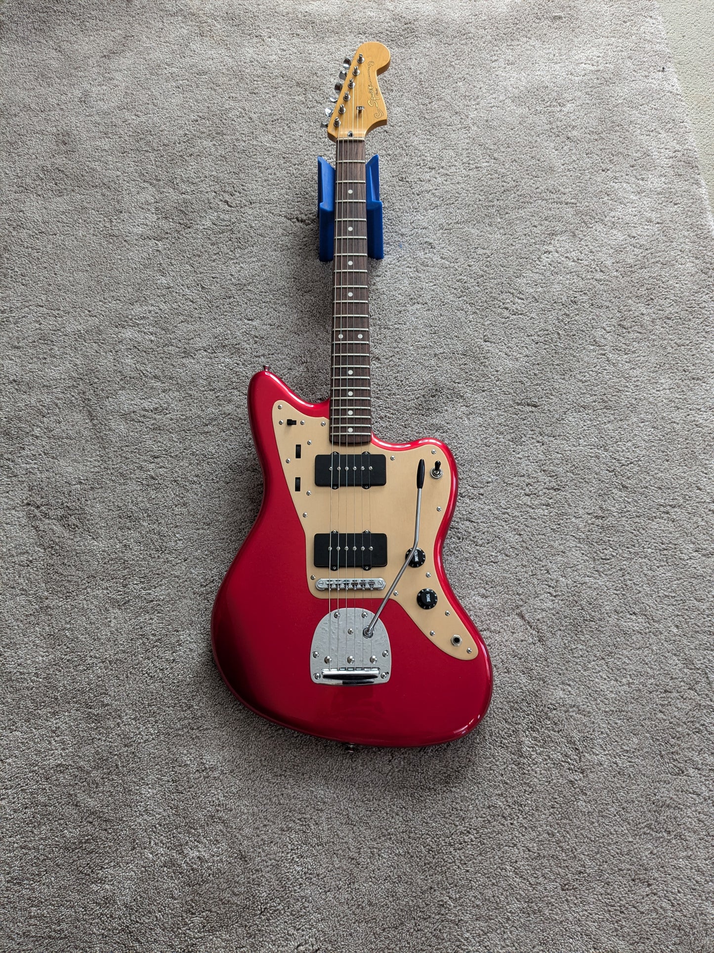 Squier Deluxe Jazzmaster with Tremolo 2016 - 2017 - Candy Apple 
