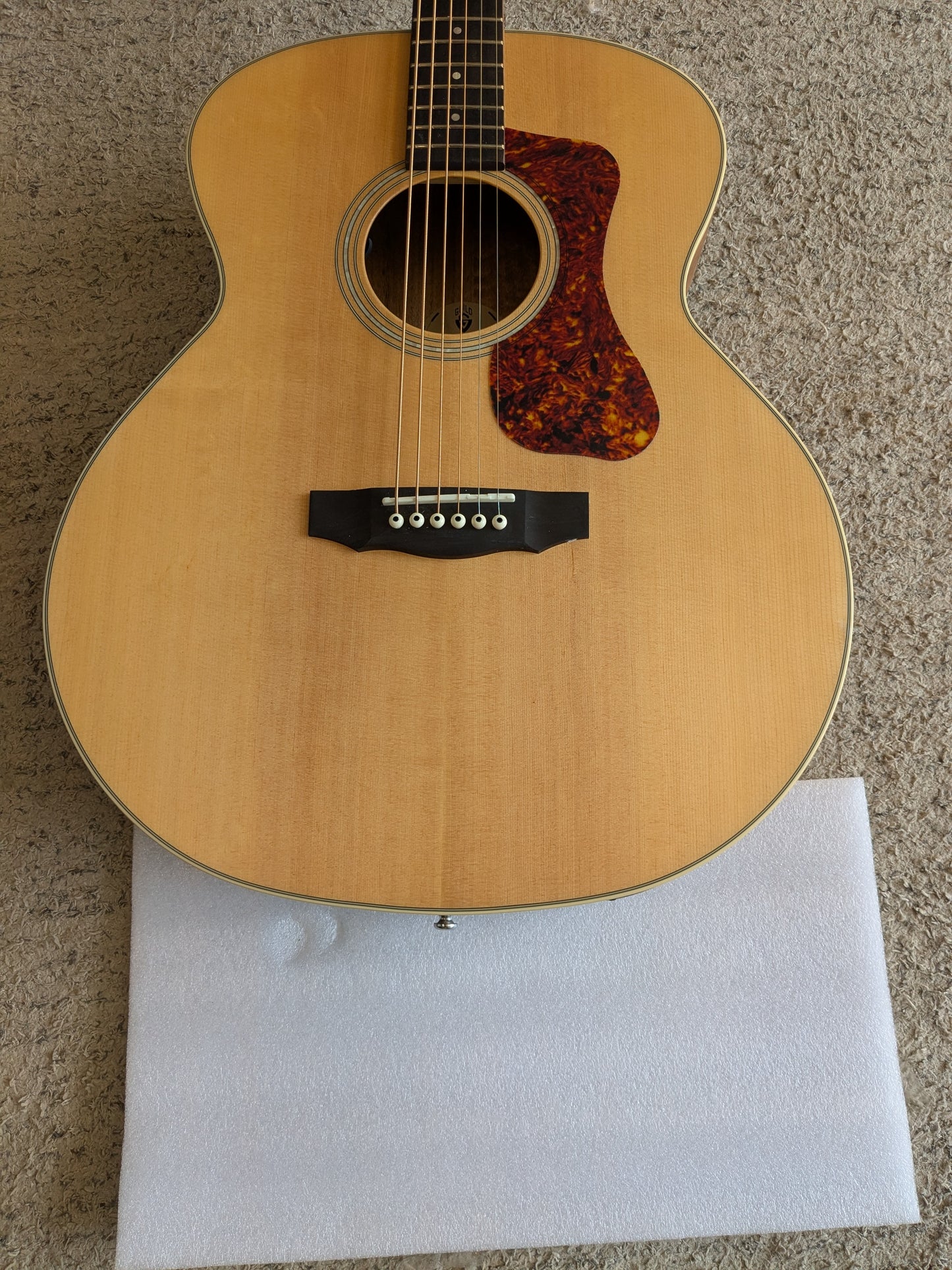 Guild Westerly Collection BT-240E Baritone (2021–Present) – Natural