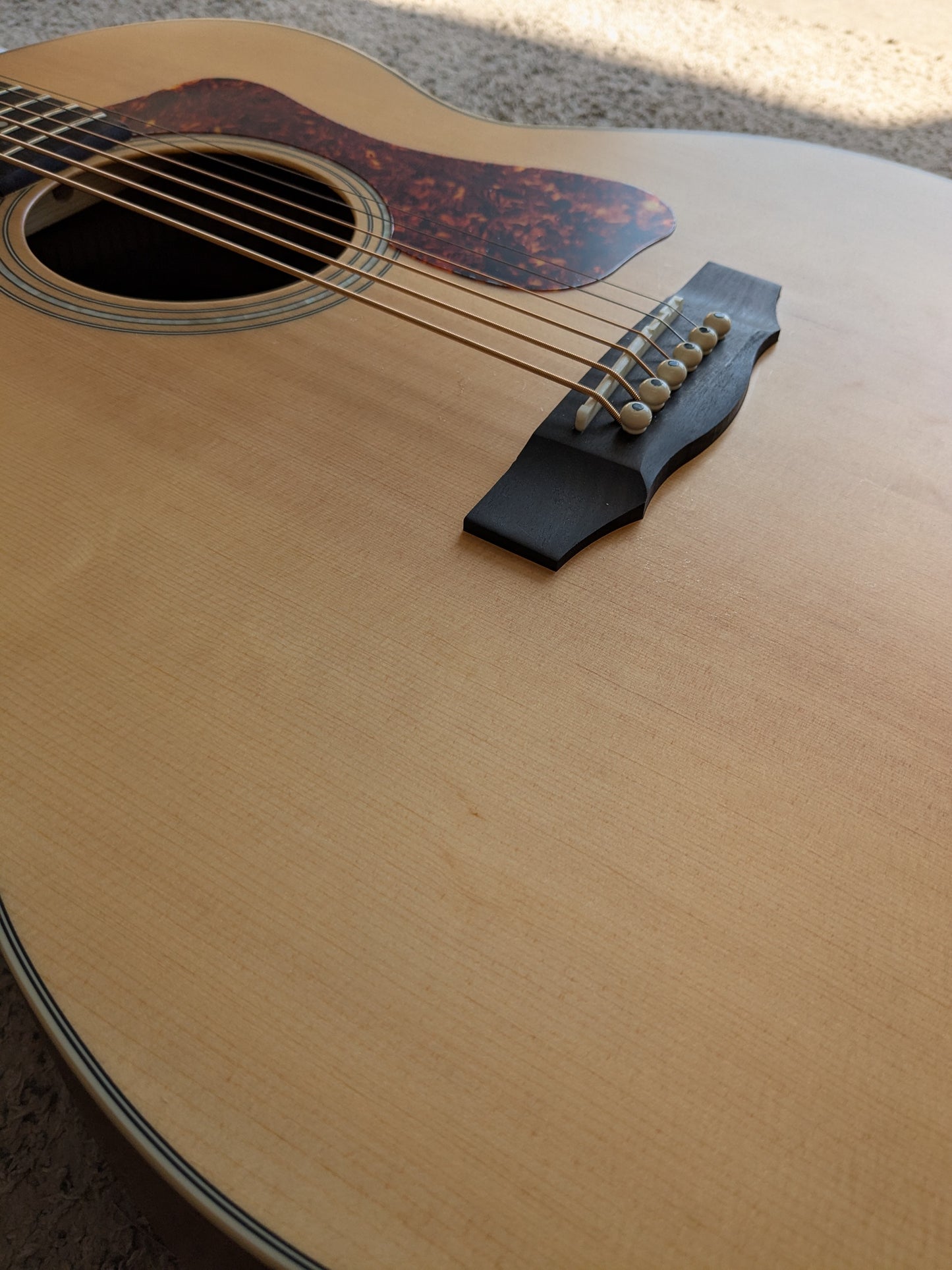 Guild Westerly Collection BT-240E Baritone (2021–Present) – Natural
