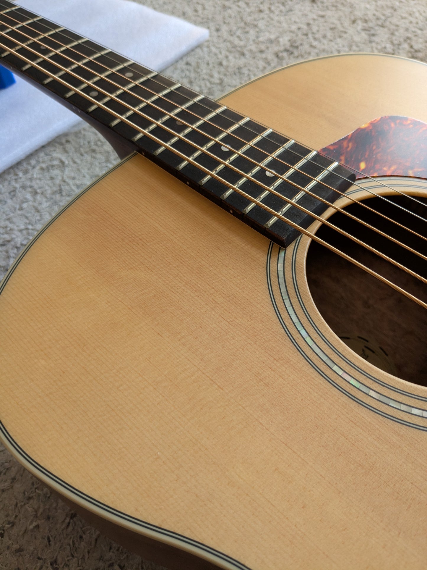 Guild Westerly Collection BT-240E Baritone (2021–Present) – Natural