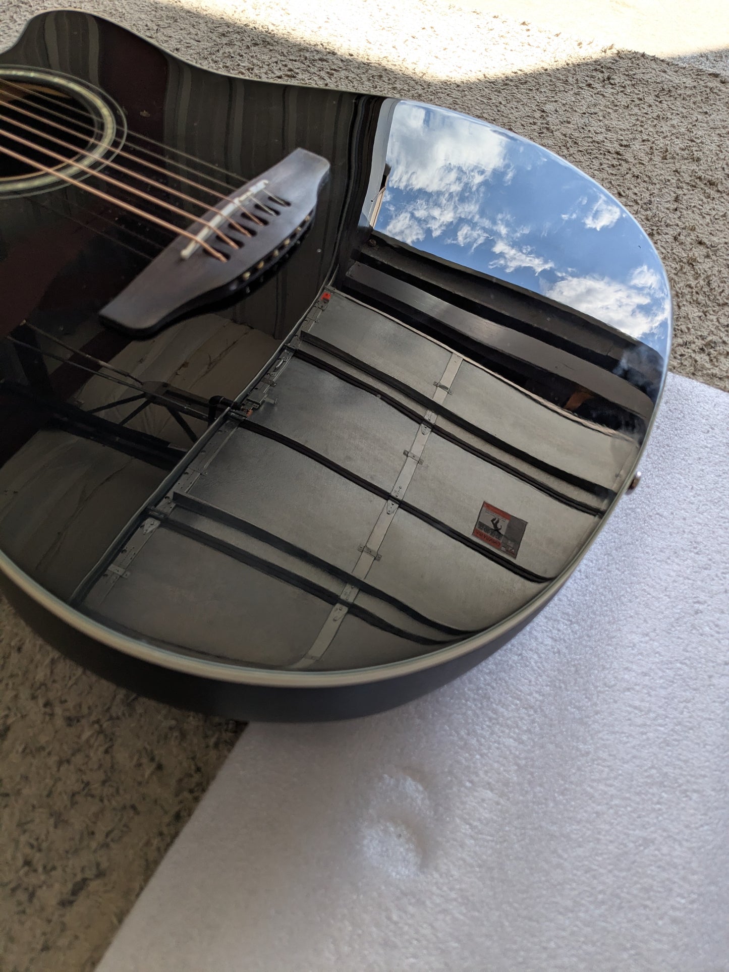 Ovation CS24 Celebrity Standard 2010s - Black