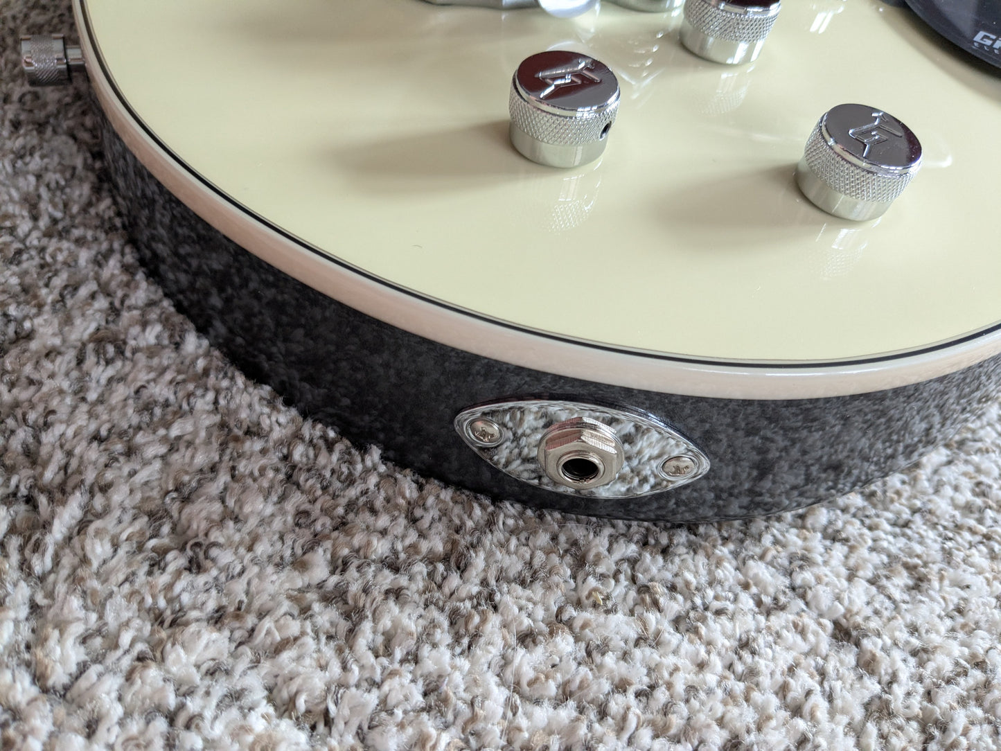 Gretsch G5230T Electromatic Jet FT with Bigsby 2025 - Present - Two-Tone Vintage White/ London Grey