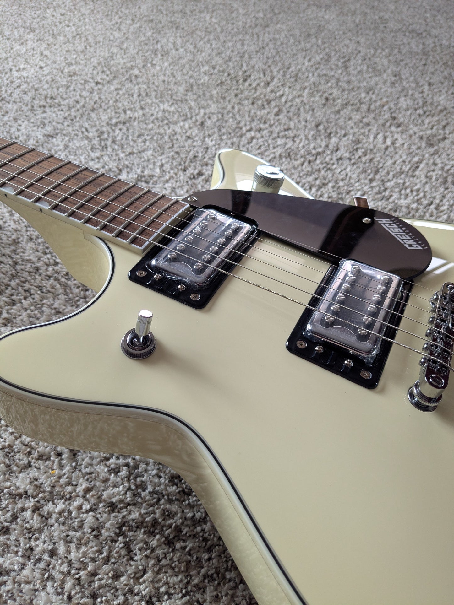 Gretsch G5222 Electromatic Double Jet BT with V-Stoptail 2022 - Present - Vintage White