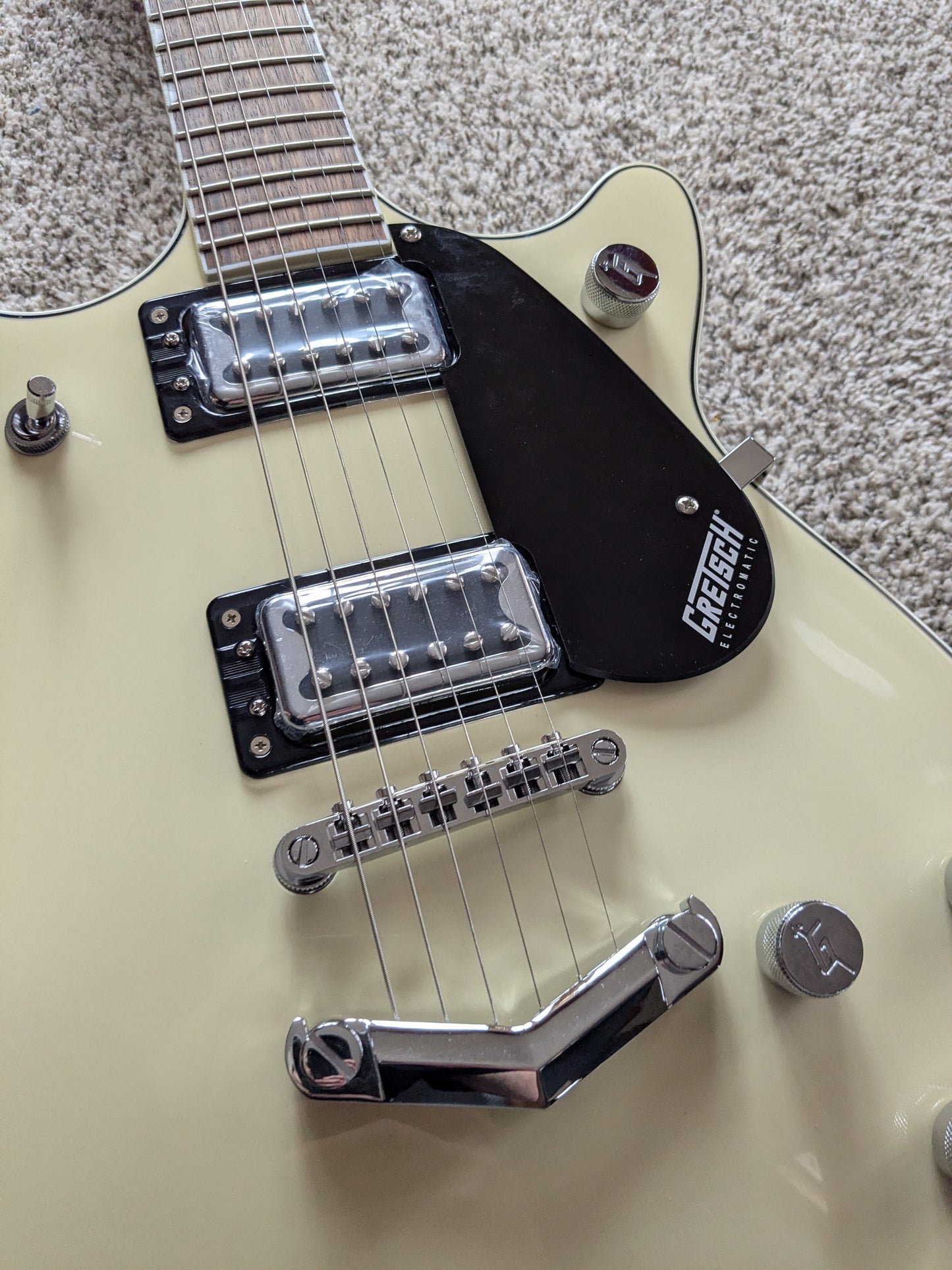 Gretsch G5222 Electromatic Double Jet BT with V-Stoptail 2022 - Present - Vintage White