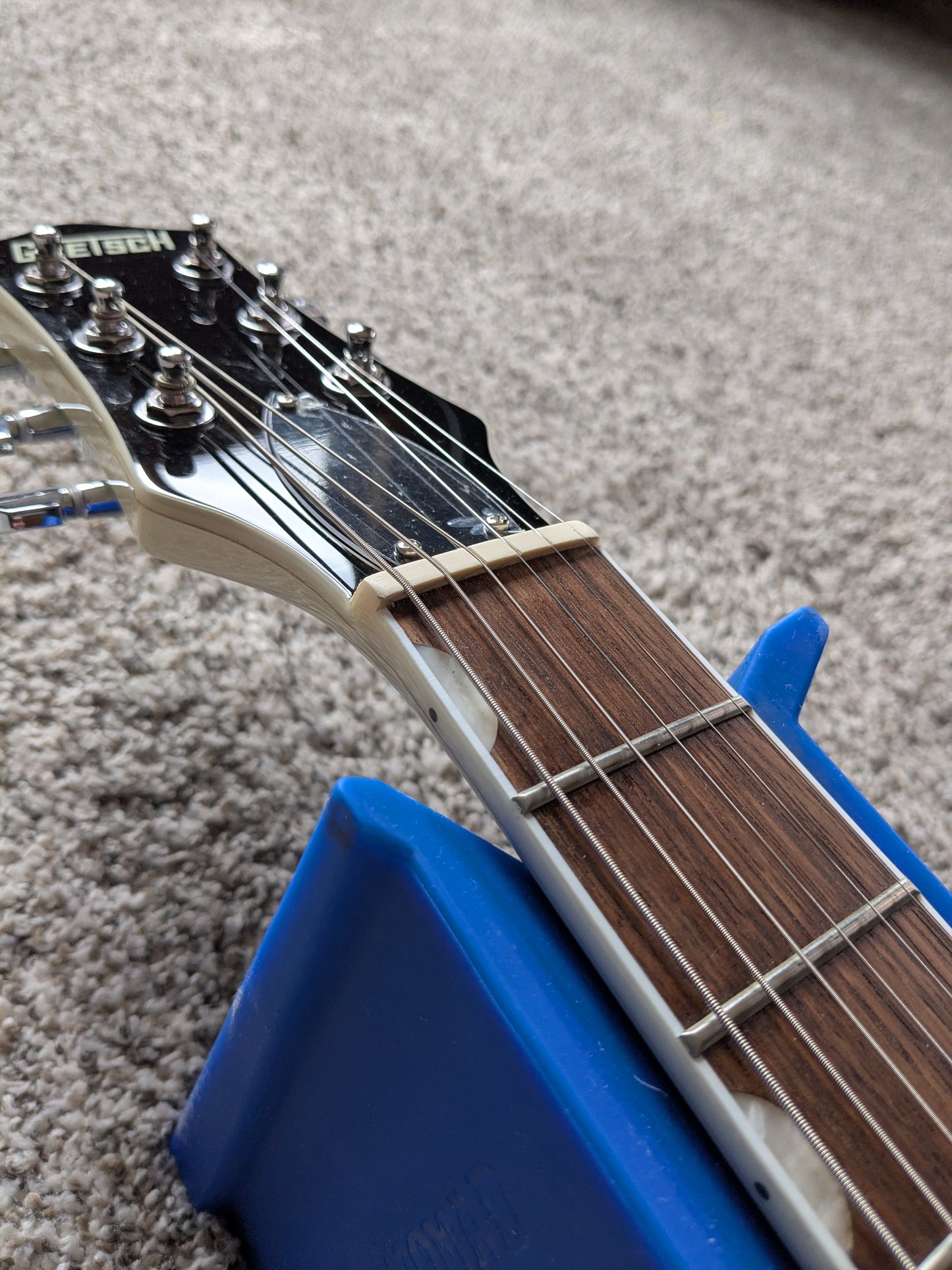 Gretsch G5222 Electromatic Double Jet BT with V-Stoptail 2022 - Present - Vintage White