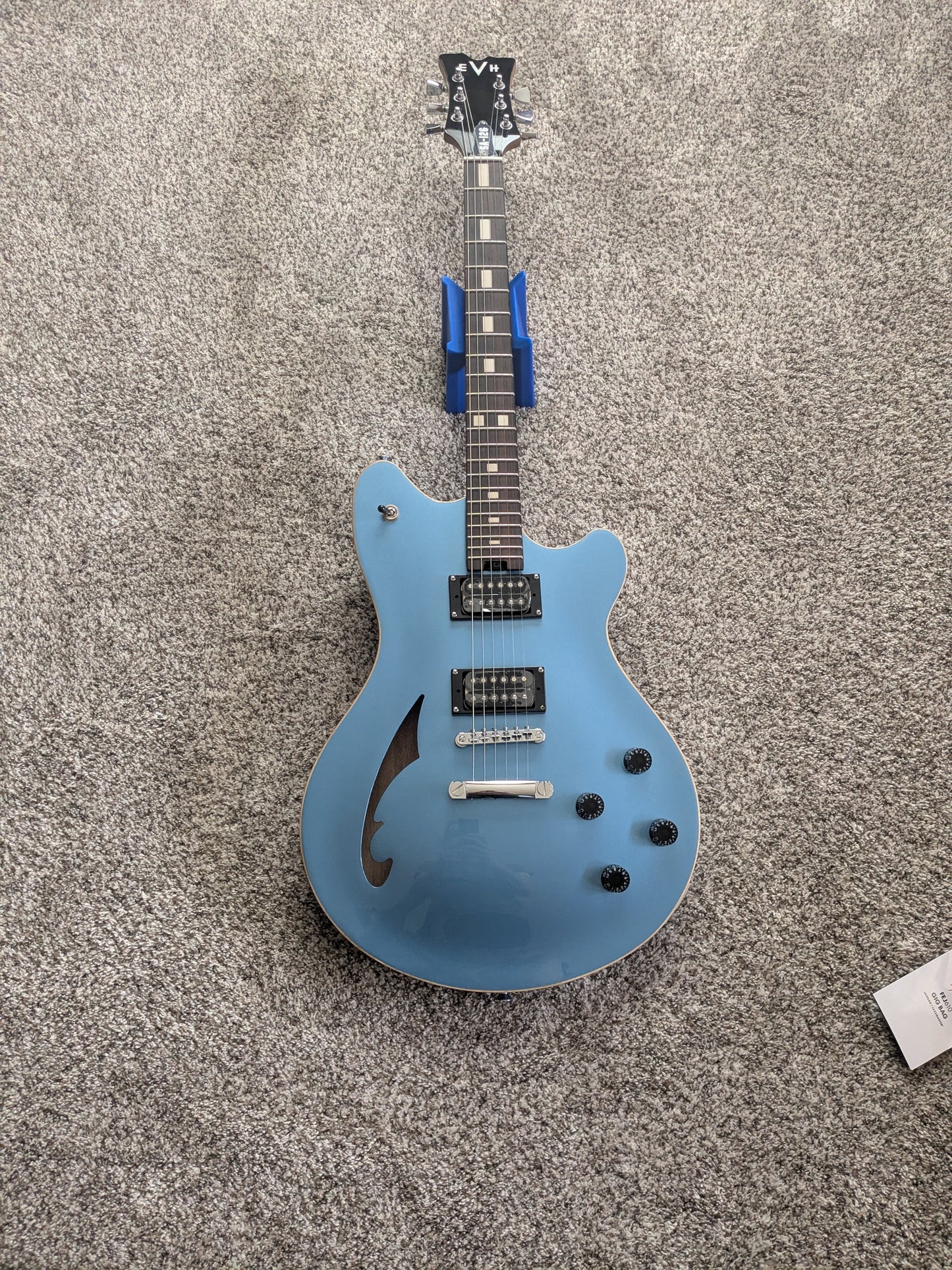 EVH SA-126 Standard 2025 - Present - Pelham Blue