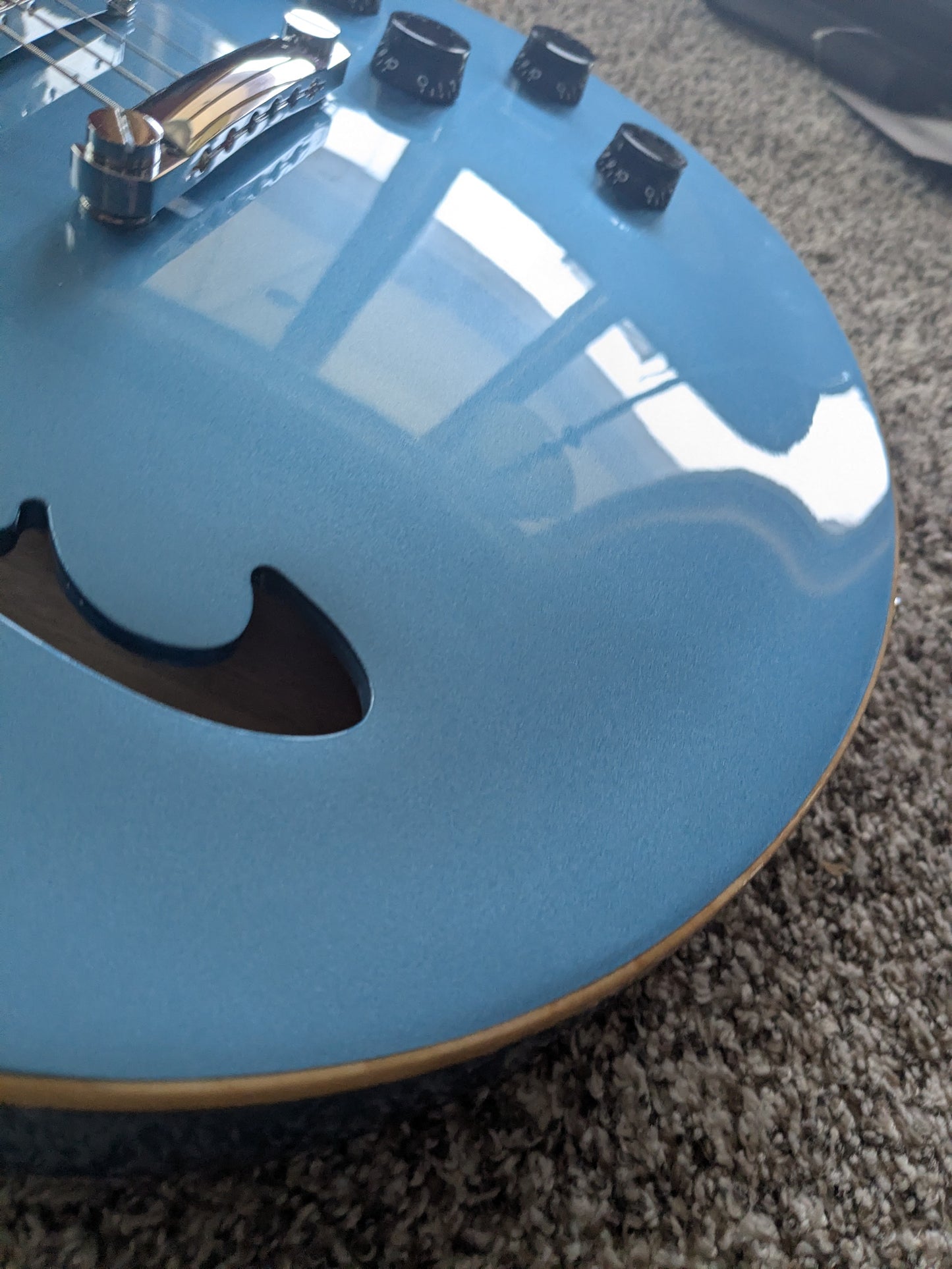 EVH SA-126 Standard 2025 - Present - Pelham Blue