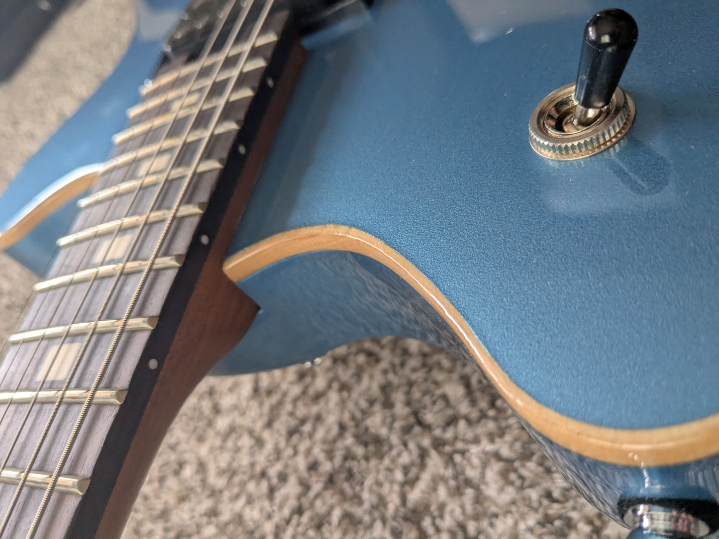 EVH SA-126 Standard 2025 - Present - Pelham Blue