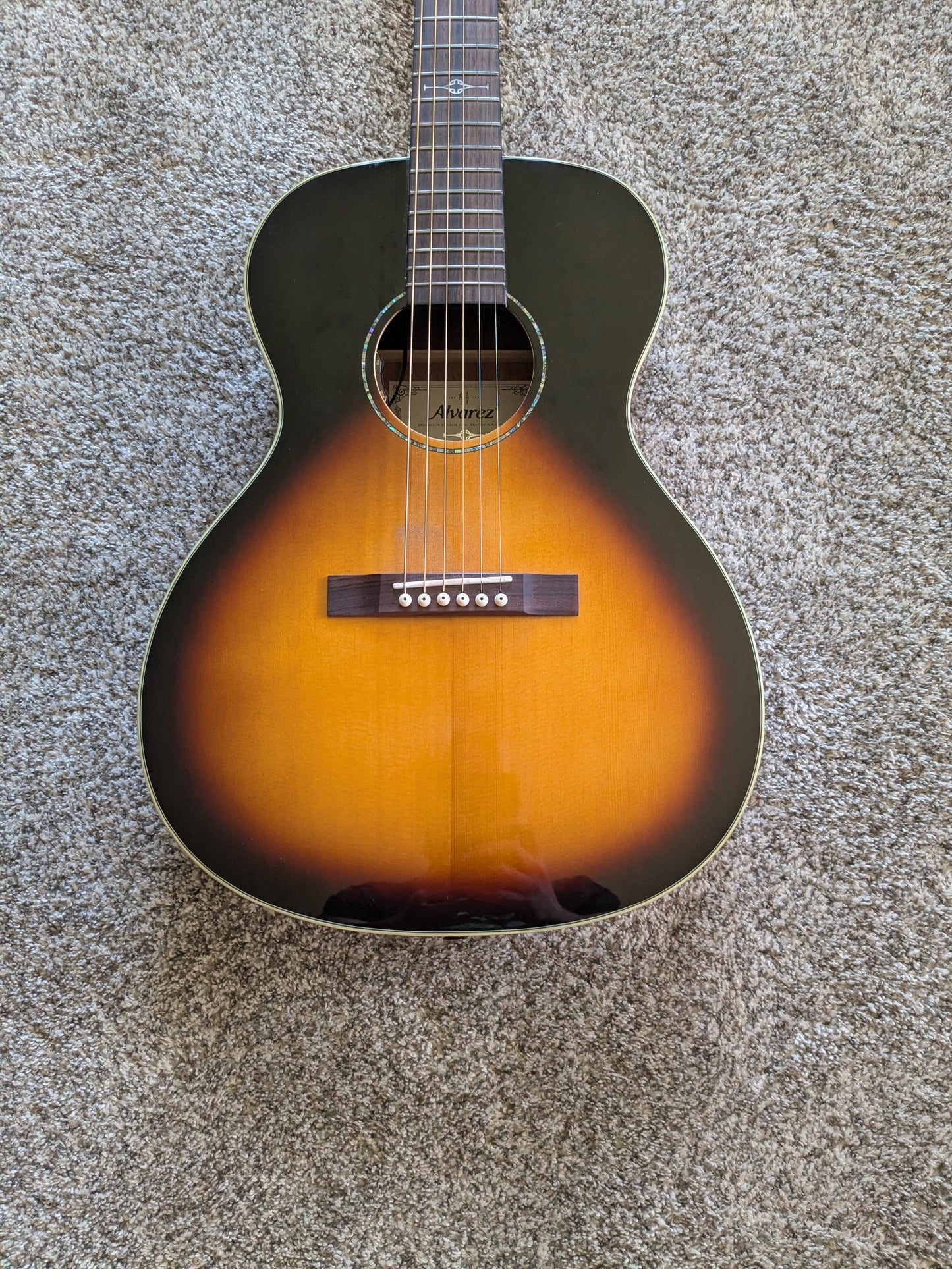 Alvarez Delta 00E-TSB Parlor 2020s - Tobacco Sunburst