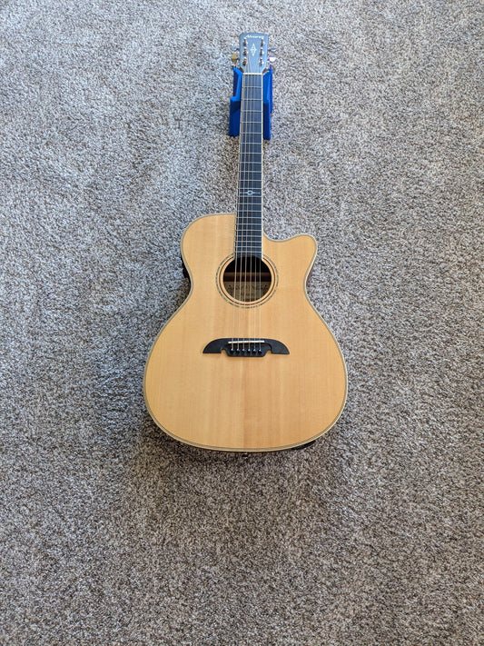 Alvarez AFH600CE Artist Herringbone Series Folk/OM Acoustic-Electric Guitar 2010s - Natural