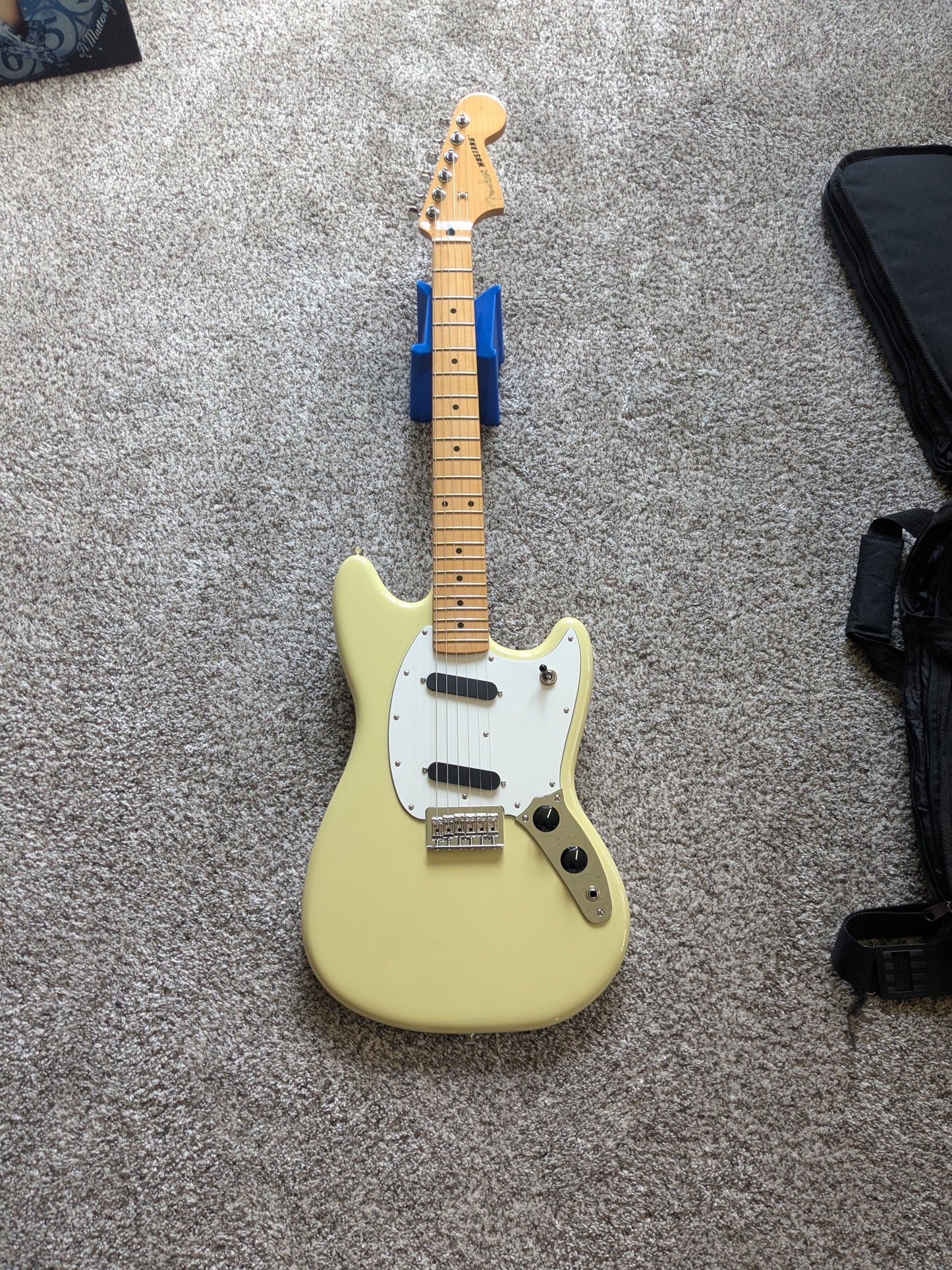 Fender Player II Mustang 2024 - Present - Hialeah Yellow