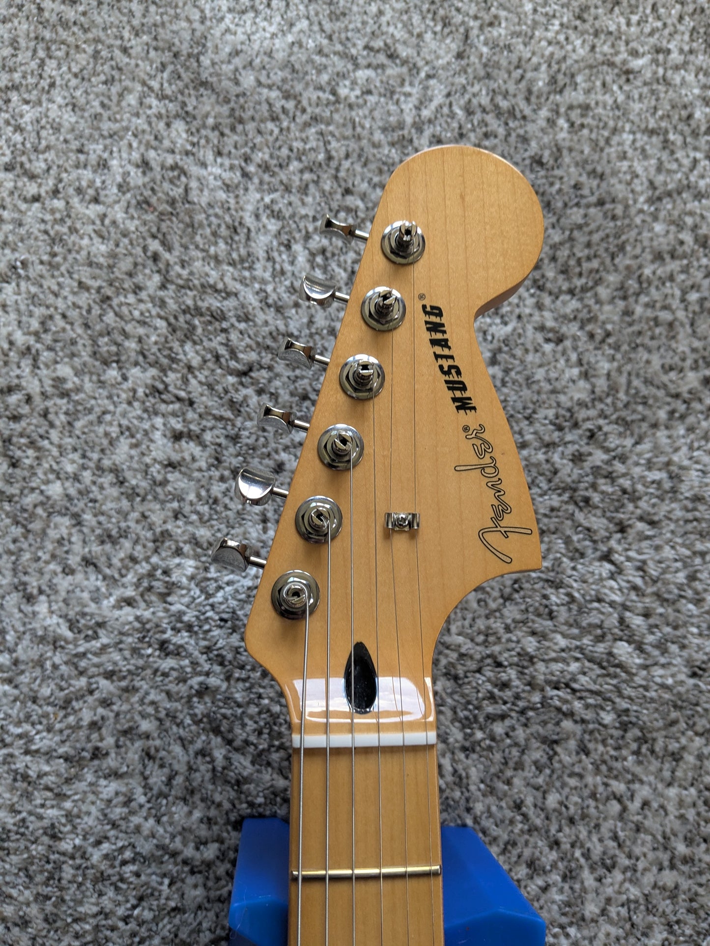 Fender Player II Mustang 2024 - Present - Hialeah Yellow