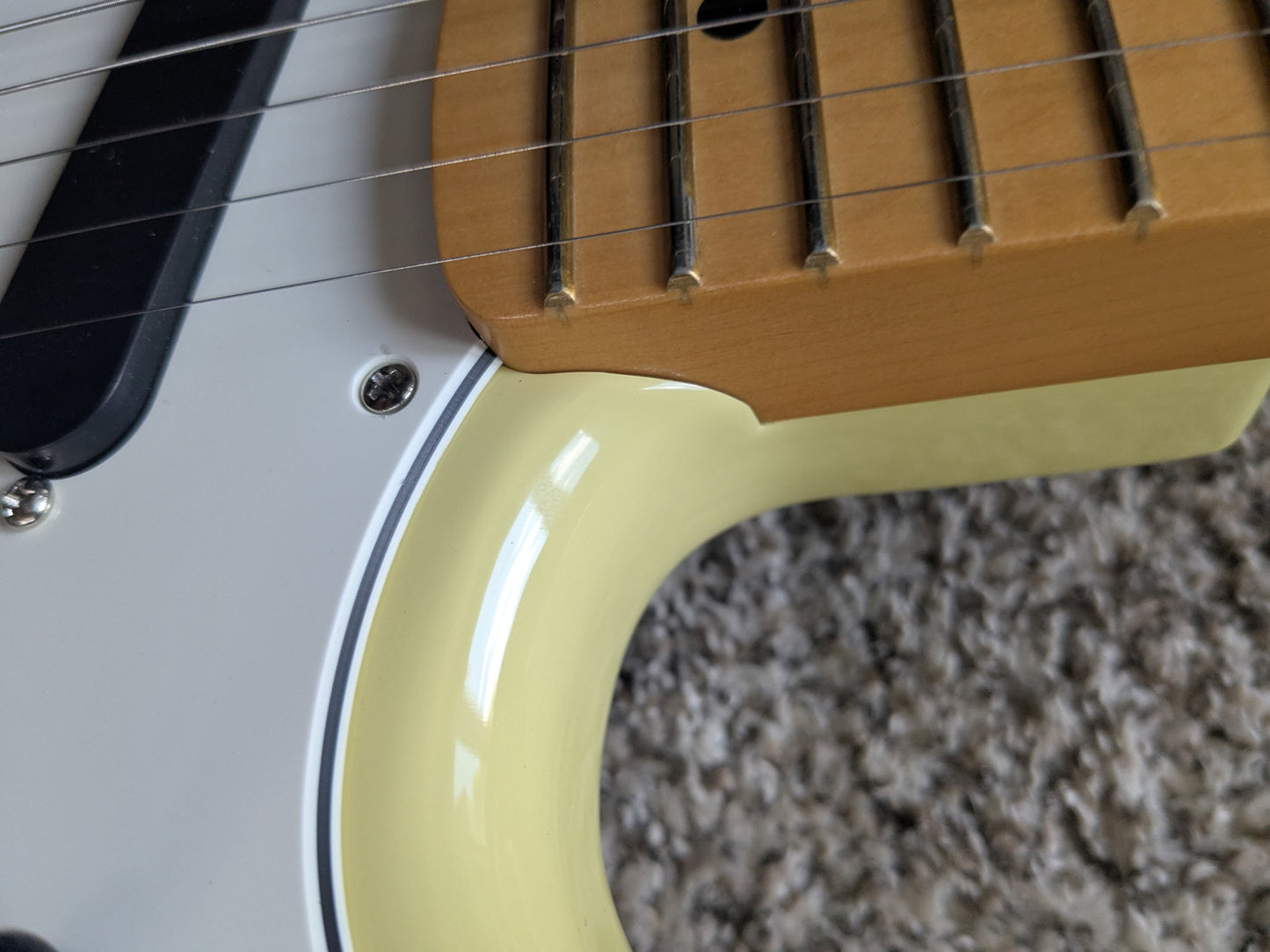 Fender Player II Mustang 2024 - Present - Hialeah Yellow