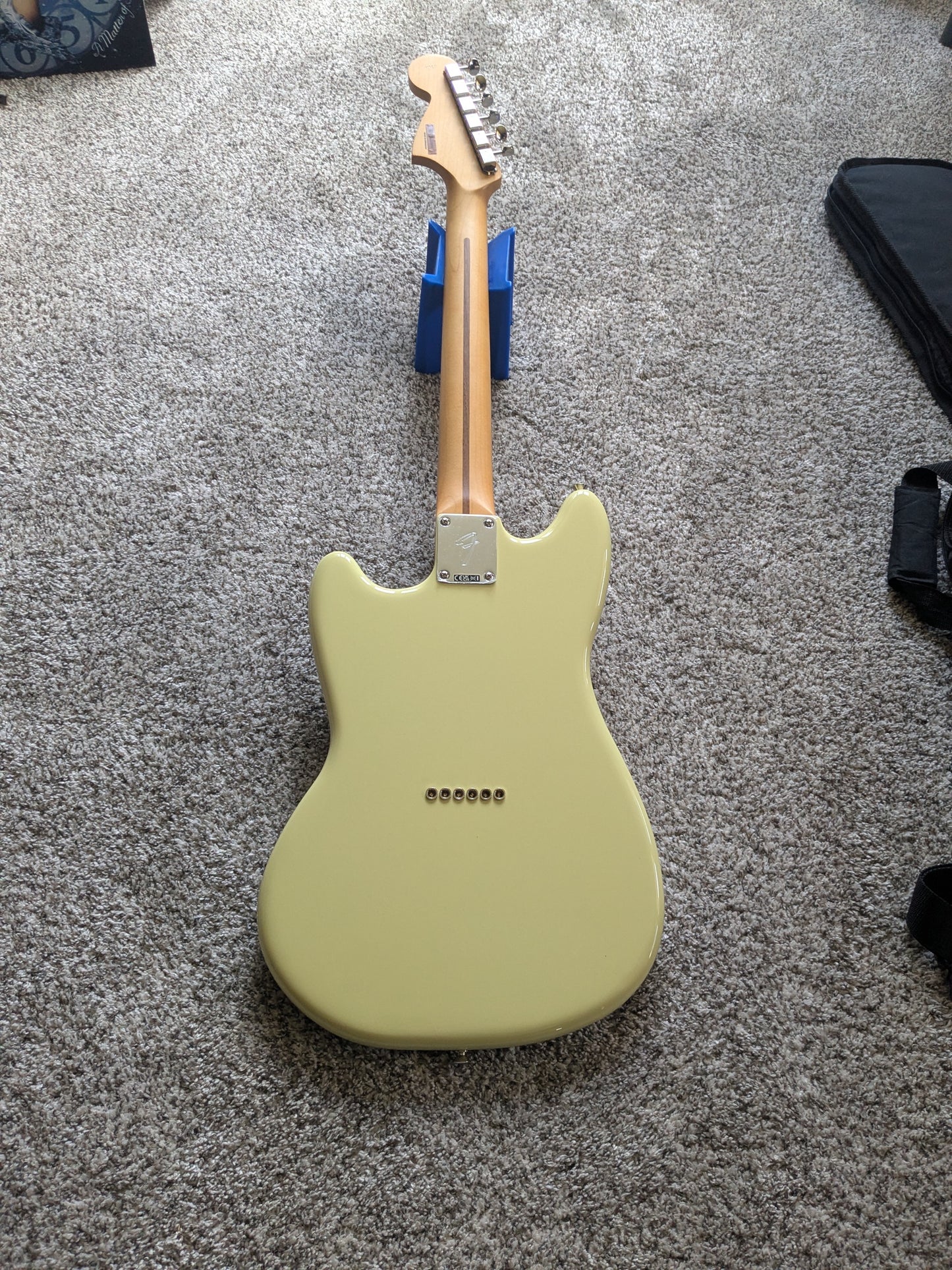 Fender Player II Mustang 2024 - Present - Hialeah Yellow