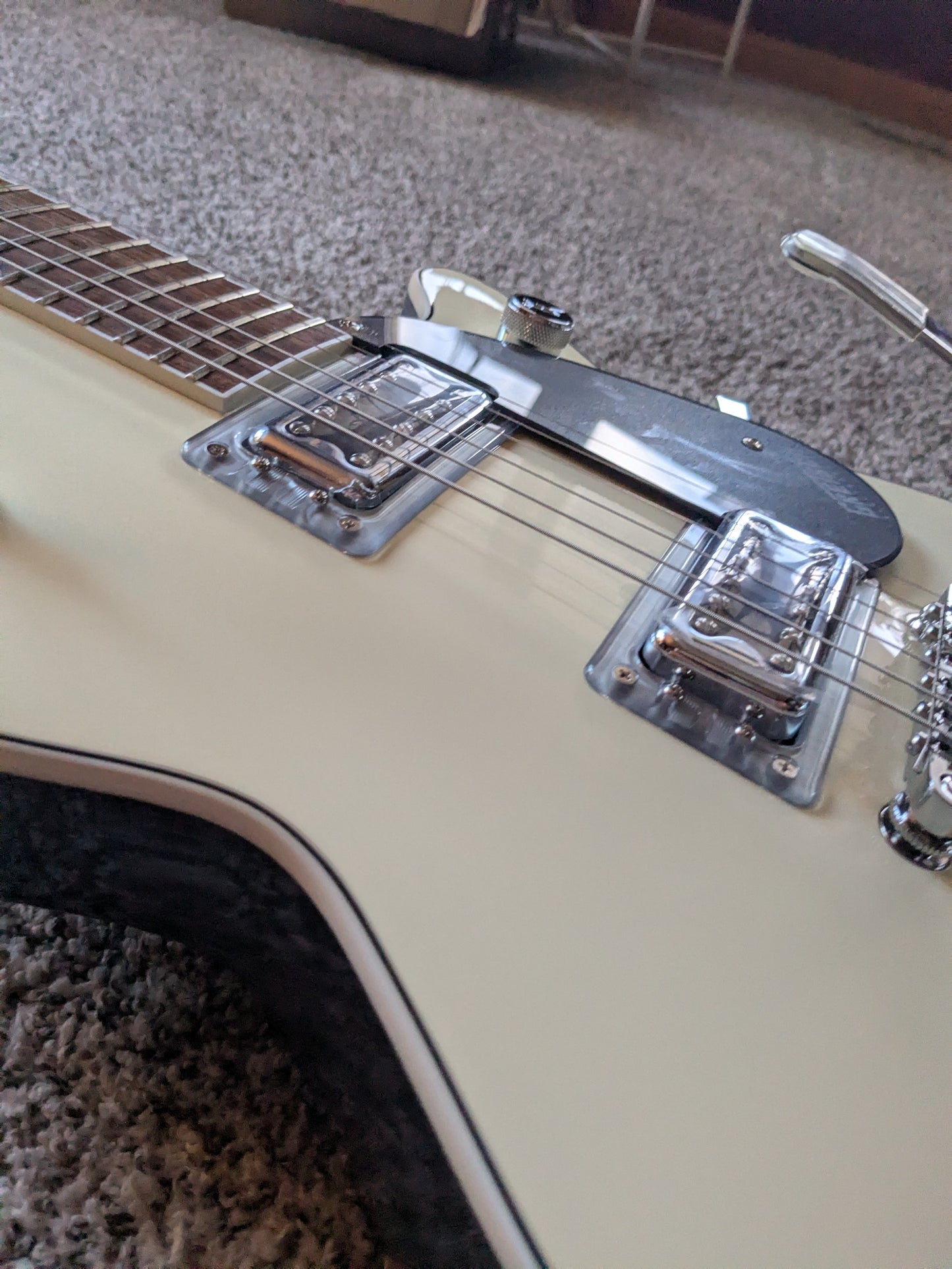 Gretsch G5230T Electromatic Jet FT with Bigsby 2025 - Present - Two-Tone Vintage White/ London Grey