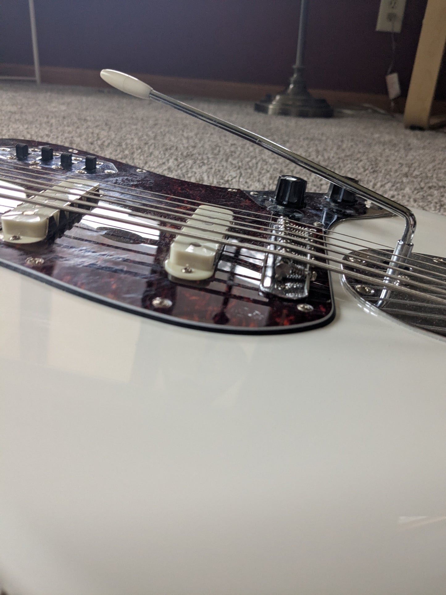 Squier Vintage Modified Bass VI 2014 - 2018 - Olympic White