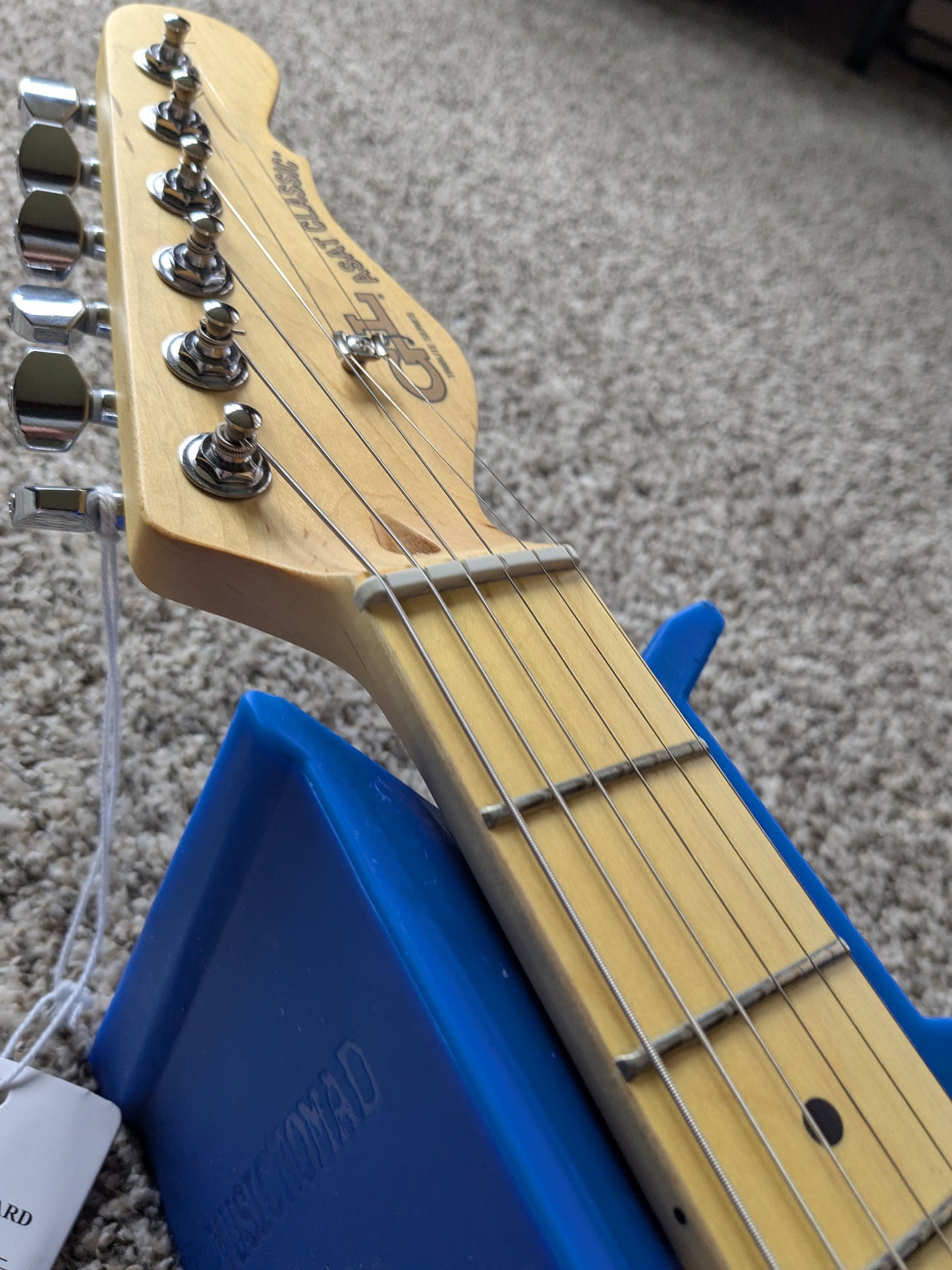 G&L Tribute Series ASAT Classic Bluesboy Semi-Hollow with Maple Fretboard 2010 - Present - Clear Orange