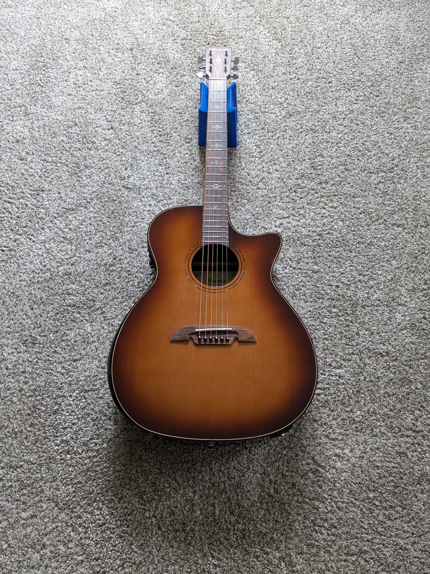 Alvarez AGE95CESHB Artist Elite Grand Auditorium Acoustic-Electric Guitar Shadow Burst