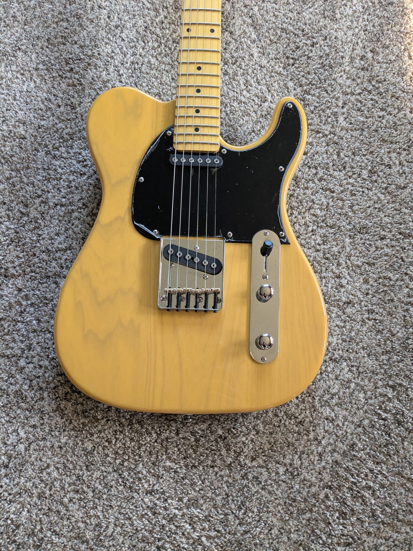 G&L Tribute Series ASAT Classic with Maple Fretboard 2010 - Present - Butterscotch Blonde