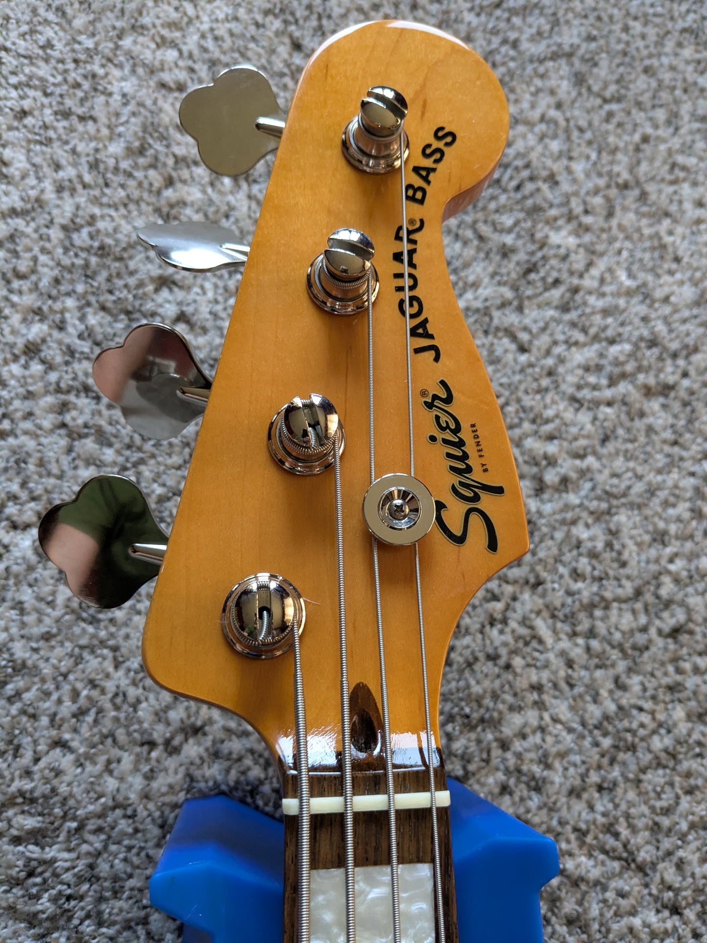 Squier Classic Vibe Jaguar Bass 2020 - Present - 3-Color Sunburst