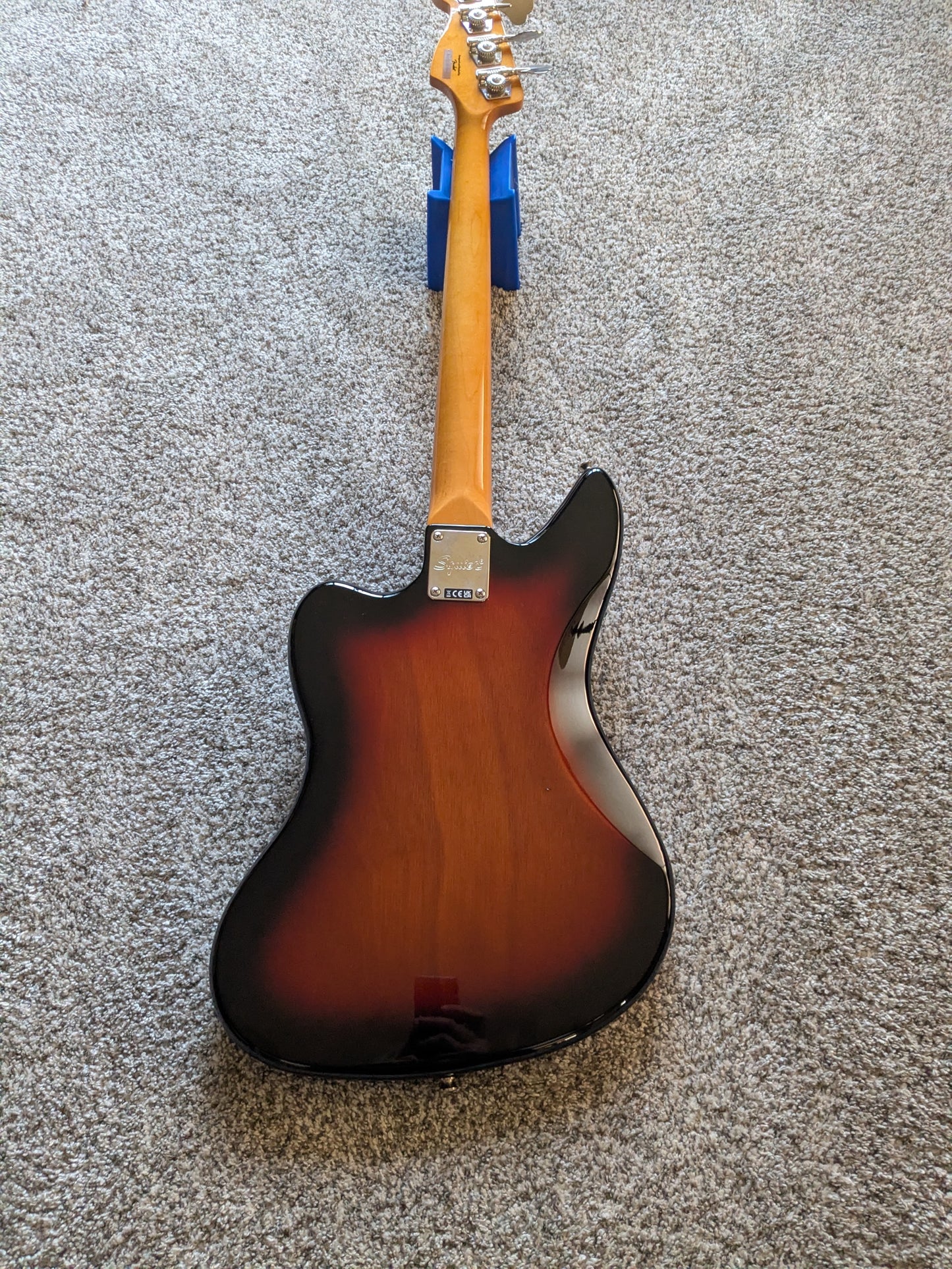 Squier Classic Vibe Jaguar Bass 2020 - Present - 3-Color Sunburst