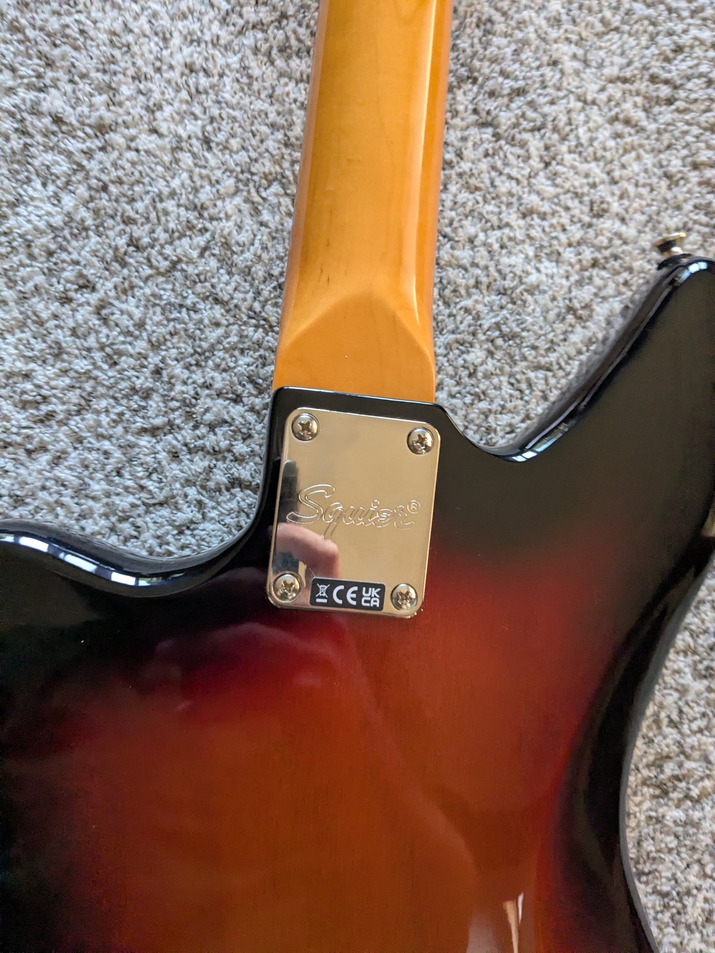 Squier Classic Vibe Jaguar Bass 2020 - Present - 3-Color Sunburst