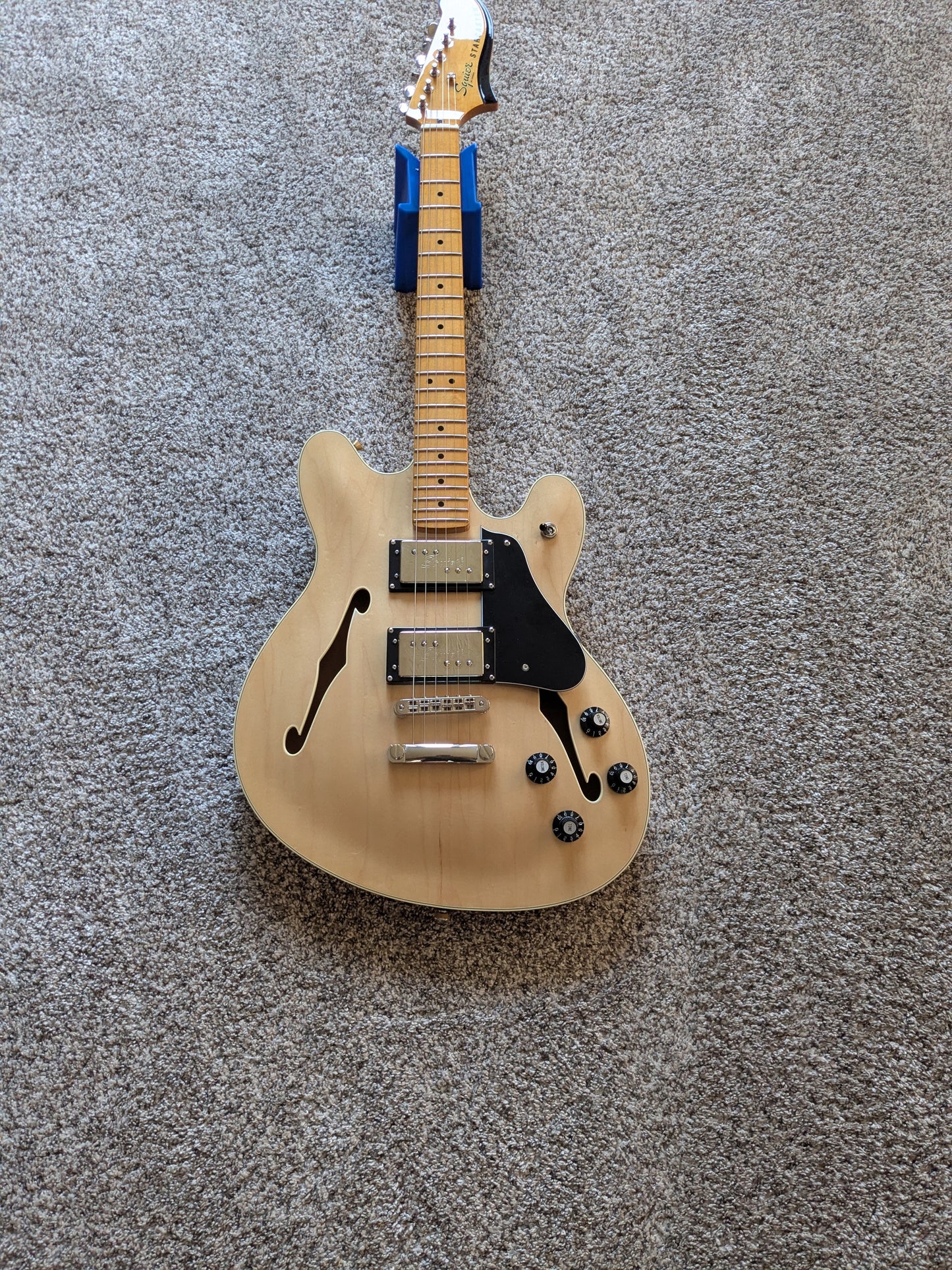 Squier Classic Vibe Starcaster 2025 Natural (set-up)