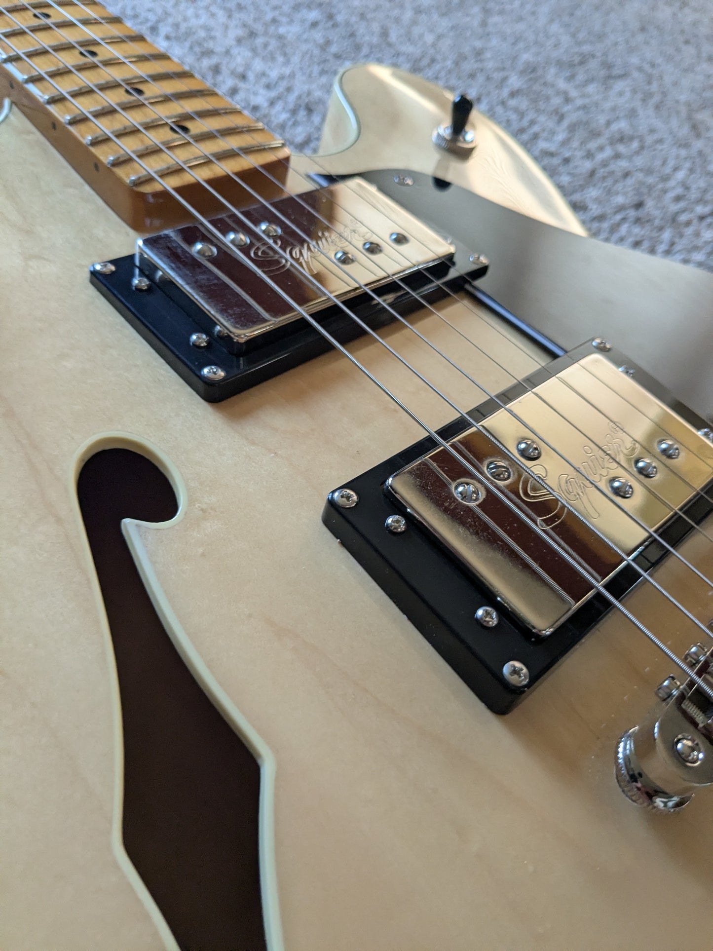 Squier Classic Vibe Starcaster 2025 Natural (set-up)