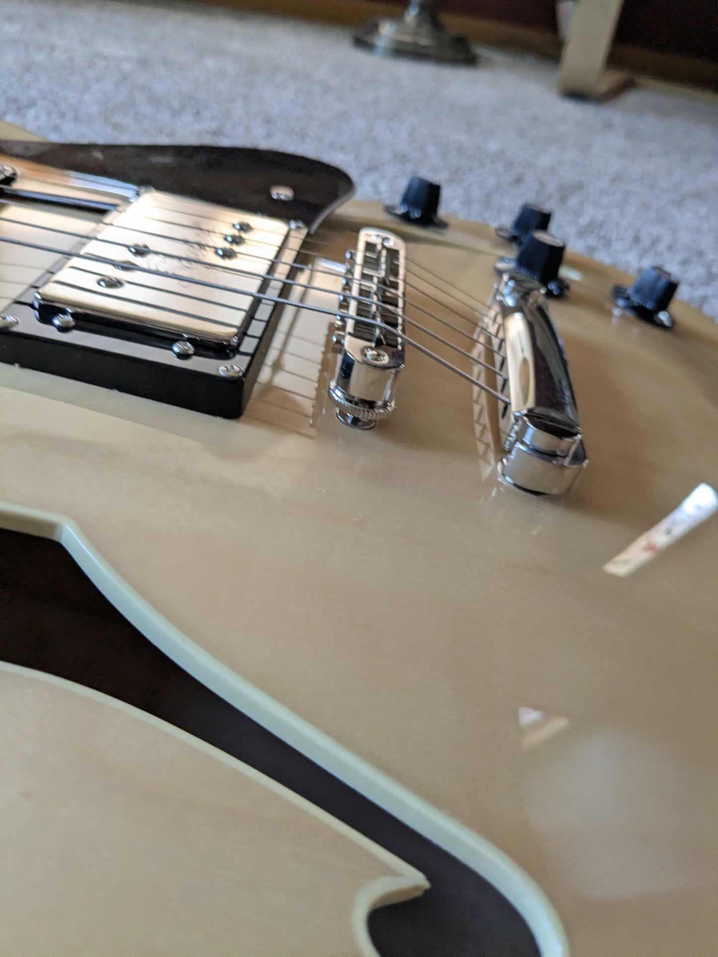 Squier Classic Vibe Starcaster 2025 Natural (set-up)