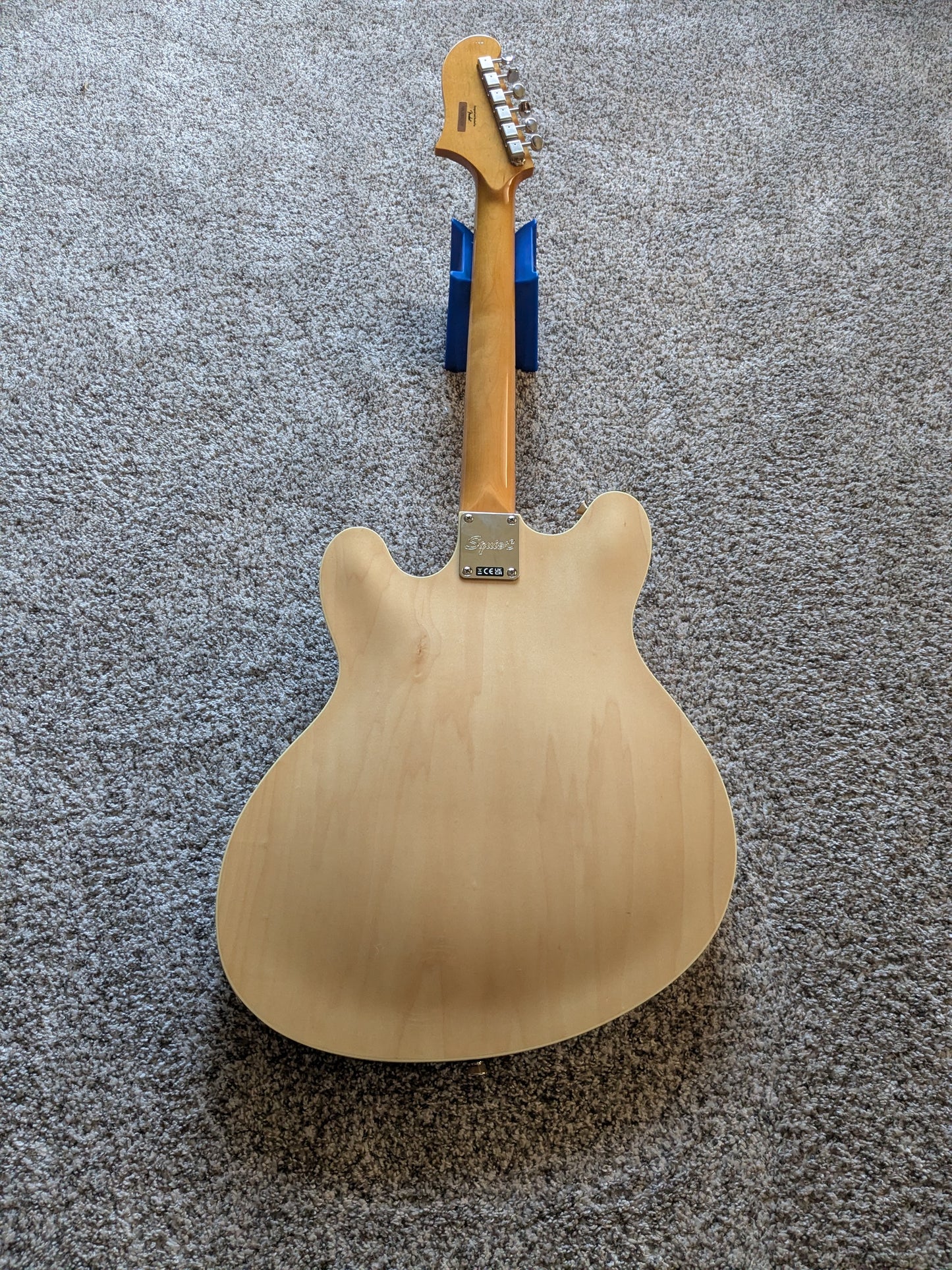 Squier Classic Vibe Starcaster 2025 Natural (set-up)