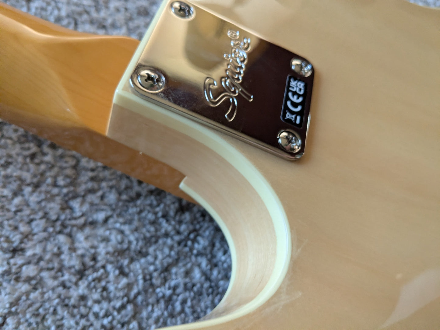 Squier Classic Vibe Starcaster 2025 Natural (set-up)