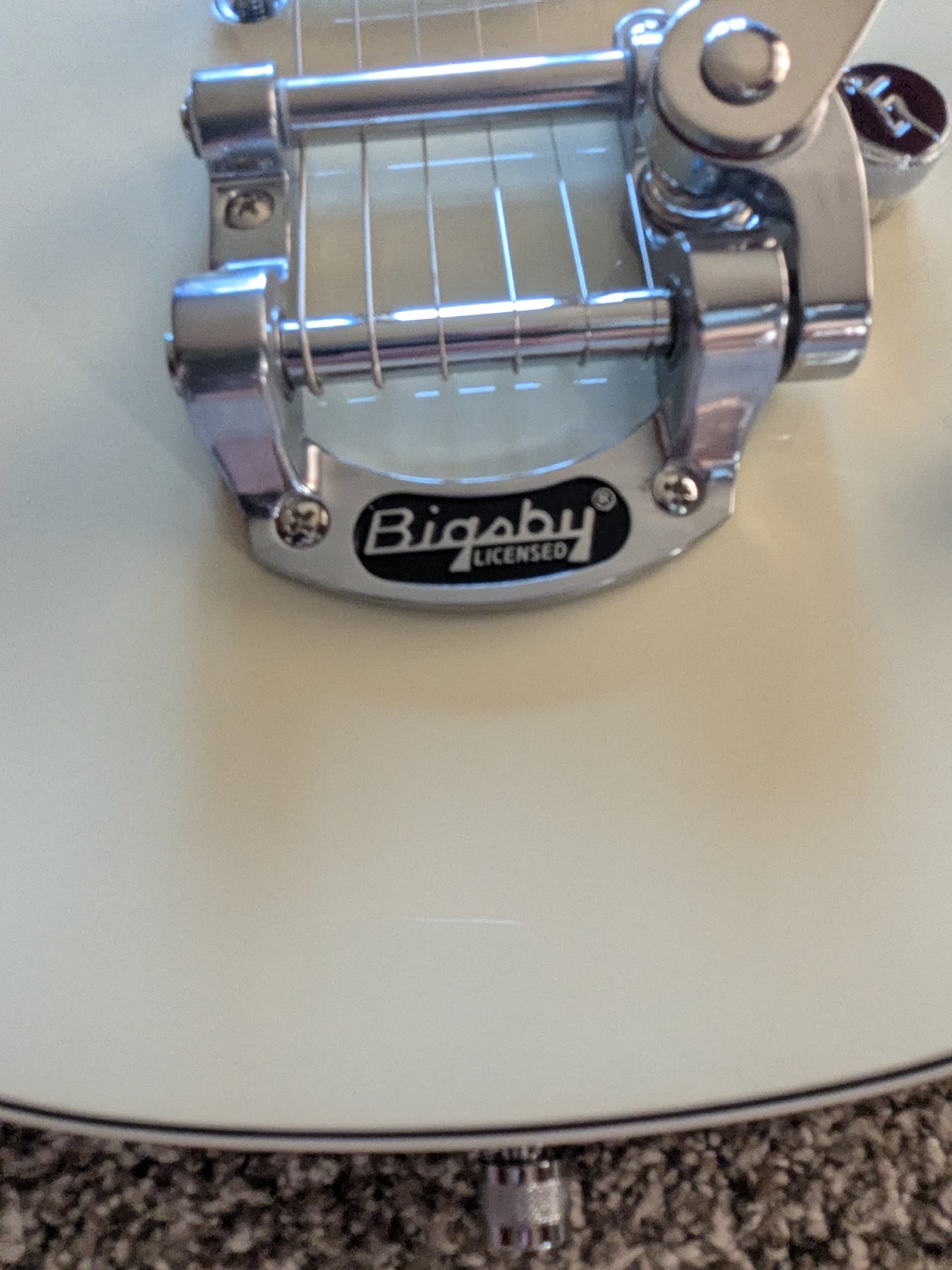 Gretsch G5230T Electromatic Jet FT with Bigsby 2025 - Present - Two-Tone Vintage White/ London Grey