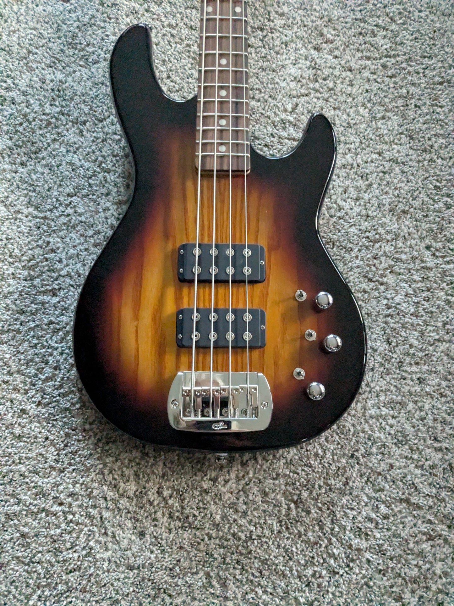 G&L Tribute Series L-2000 2020s - 3-Tone Sunburst