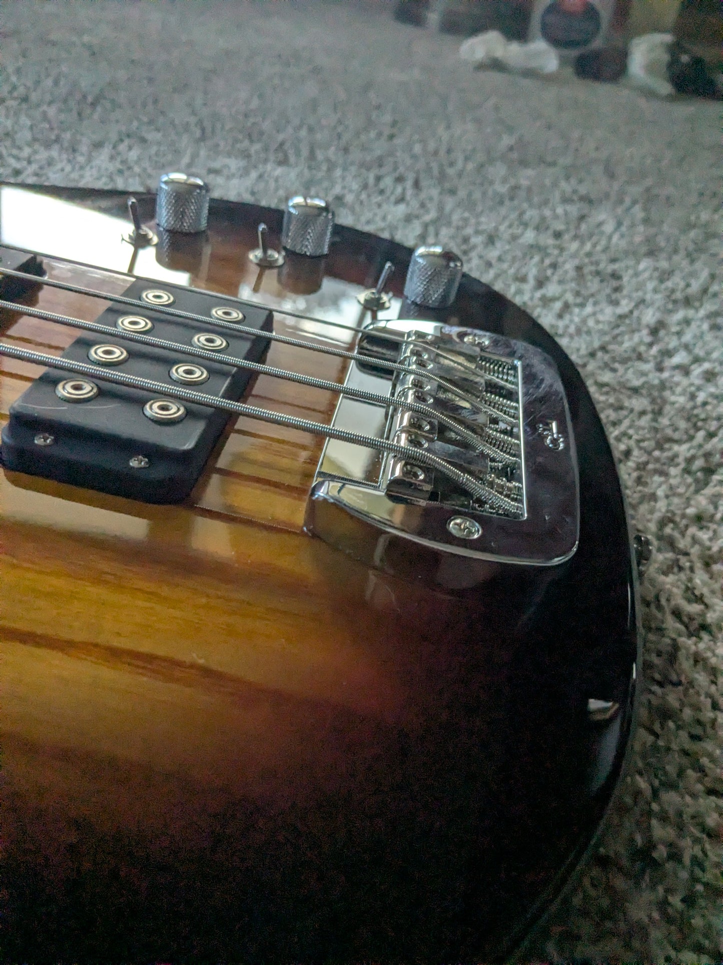 G&L Tribute Series L-2000 2020s - 3-Tone Sunburst