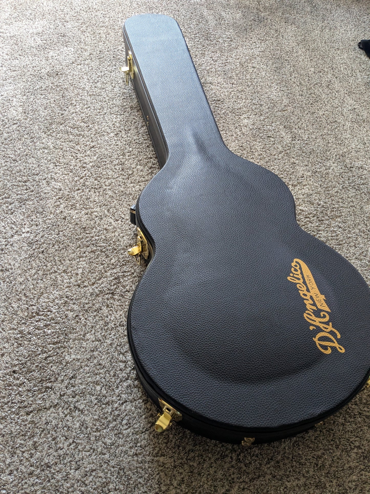 D'Angelico Deluxe SS with Stairstep Tailpiece 2021 - Present - Satin Honey